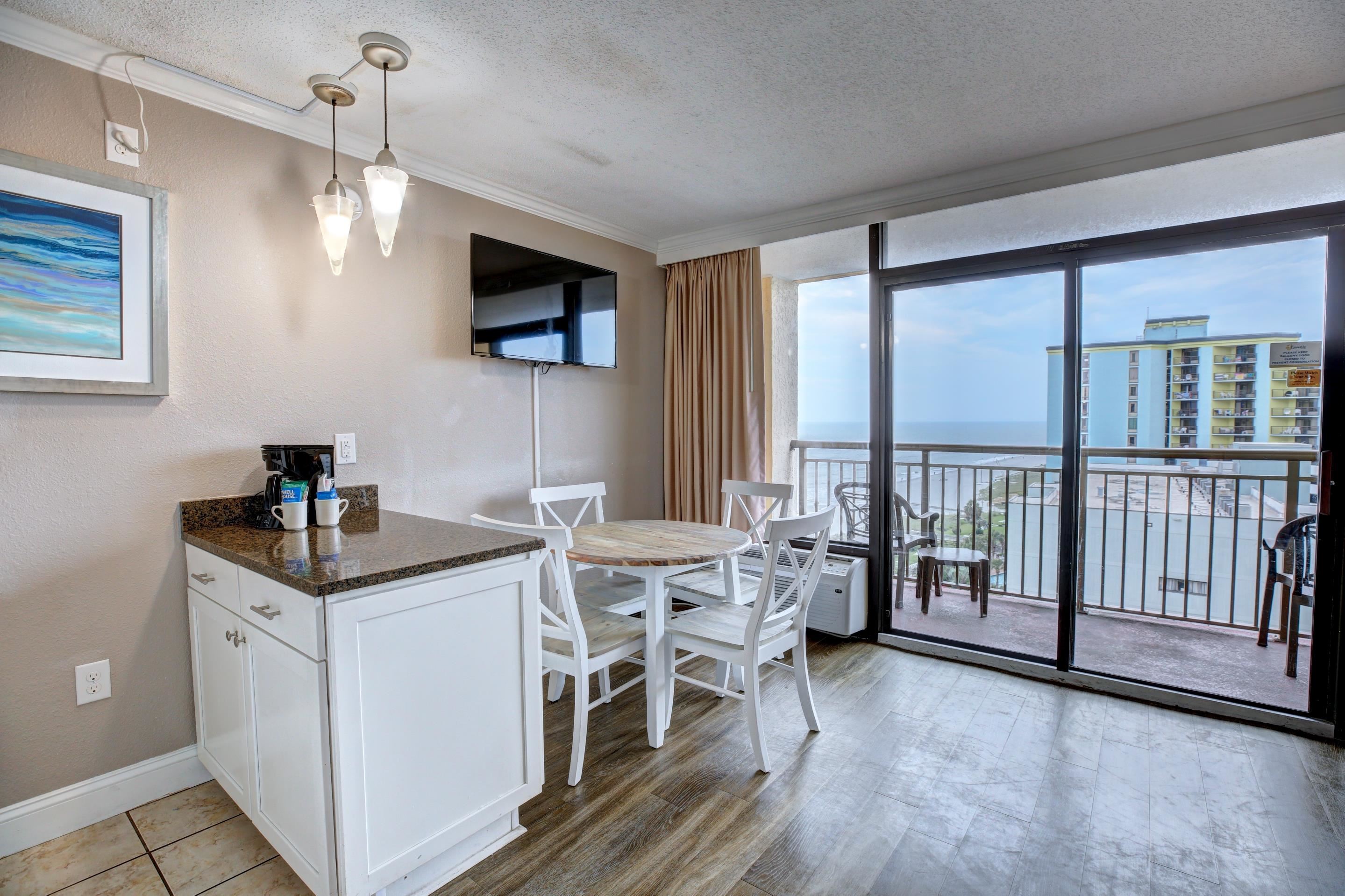 Caravelle Resort in Myrtle Beach 1 Beds Condo/townhouse For Sale