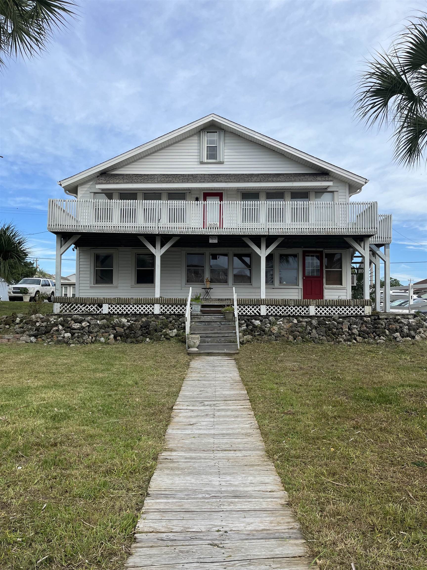 1606 S Ocean Blvd. North Myrtle Beach, SC 29582
