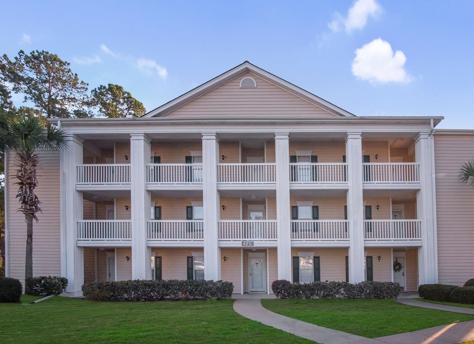 4910 Windsor Green Way Unit #301 Myrtle Beach, SC 29579