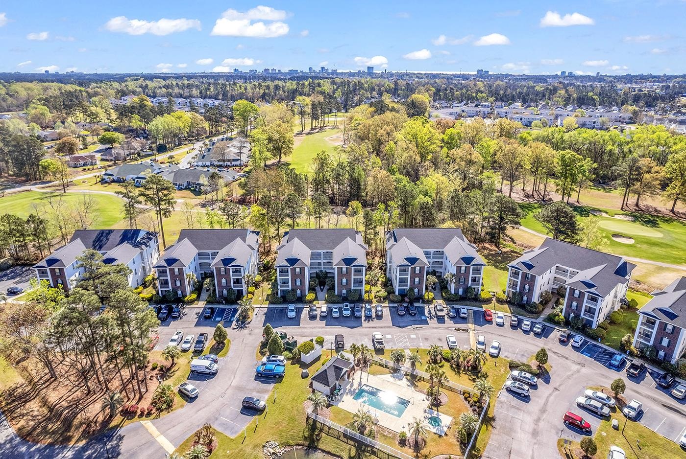 River Oaks Condos in Myrtle Beach 2 Beds Condo/townhouse For Sale