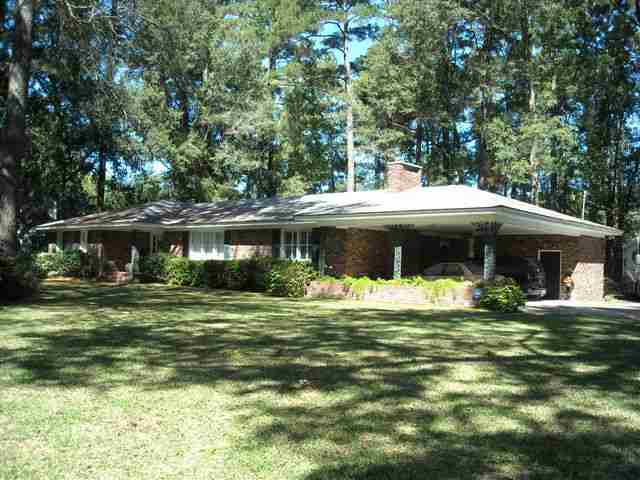 206 Dogwood Dr. Conway, SC 29526
