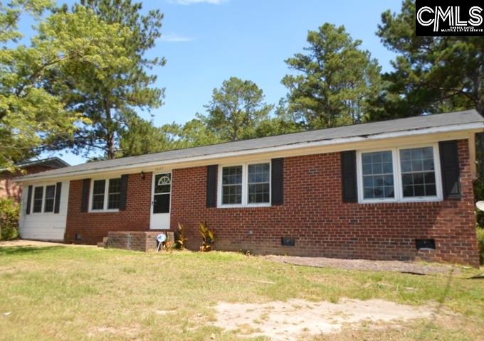 1607 Fairfax Camden, SC 29020