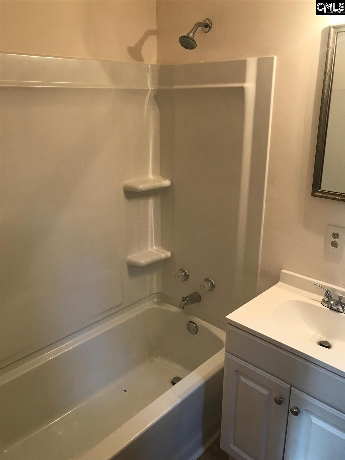 435 Pineneedle Columbia, SC 29203