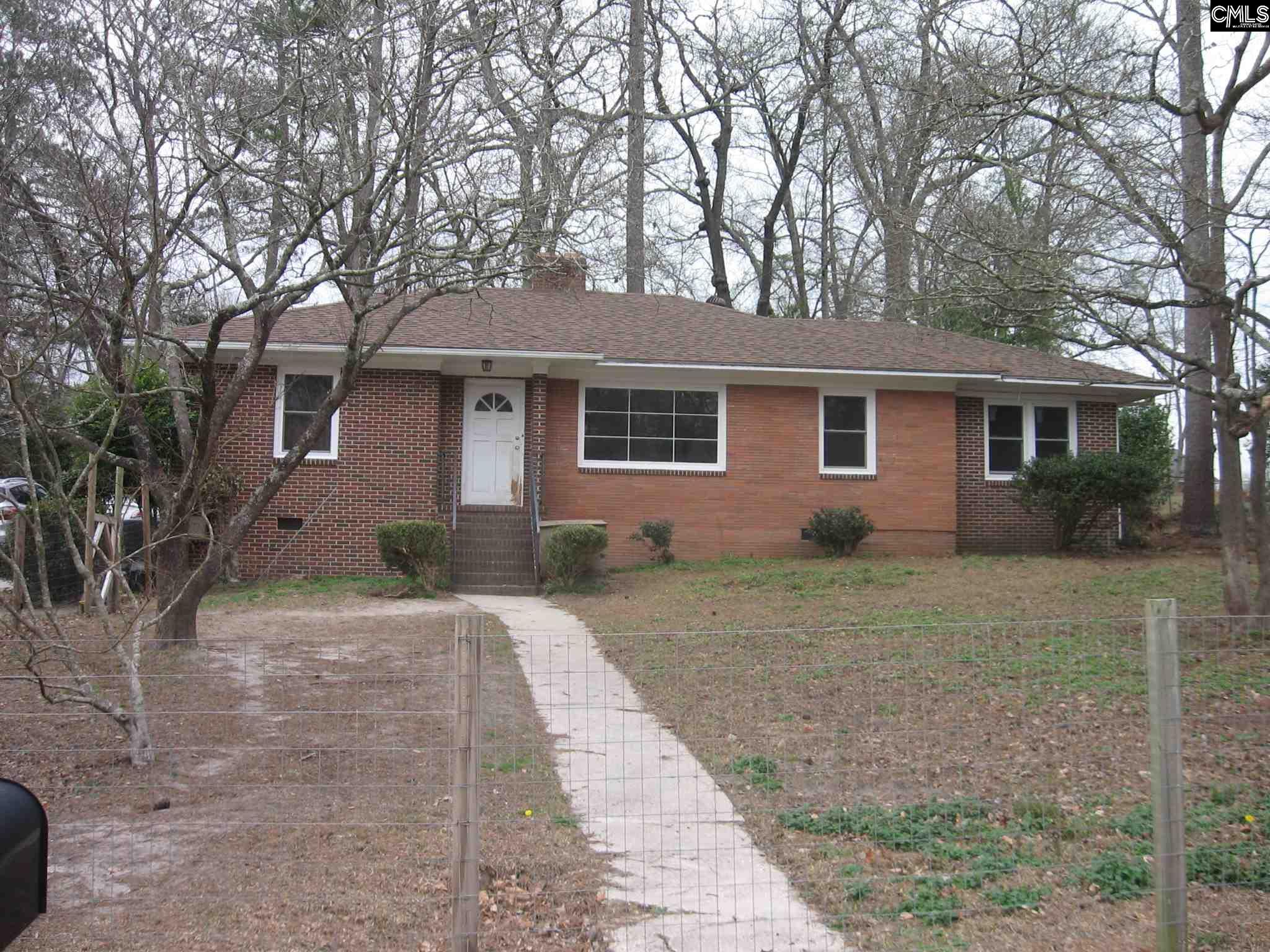 1118 Roberts Camden, SC 29020