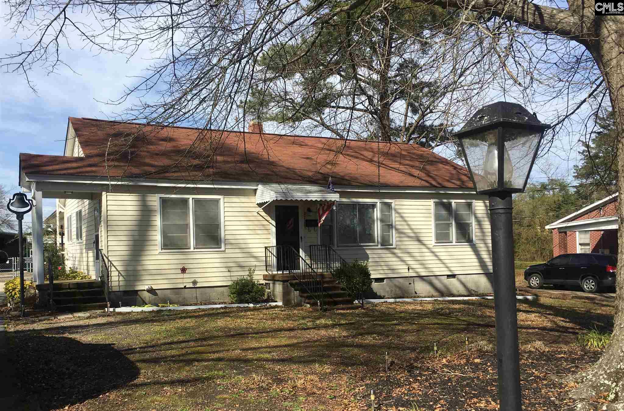 2711 Deloache Newberry, SC 29108