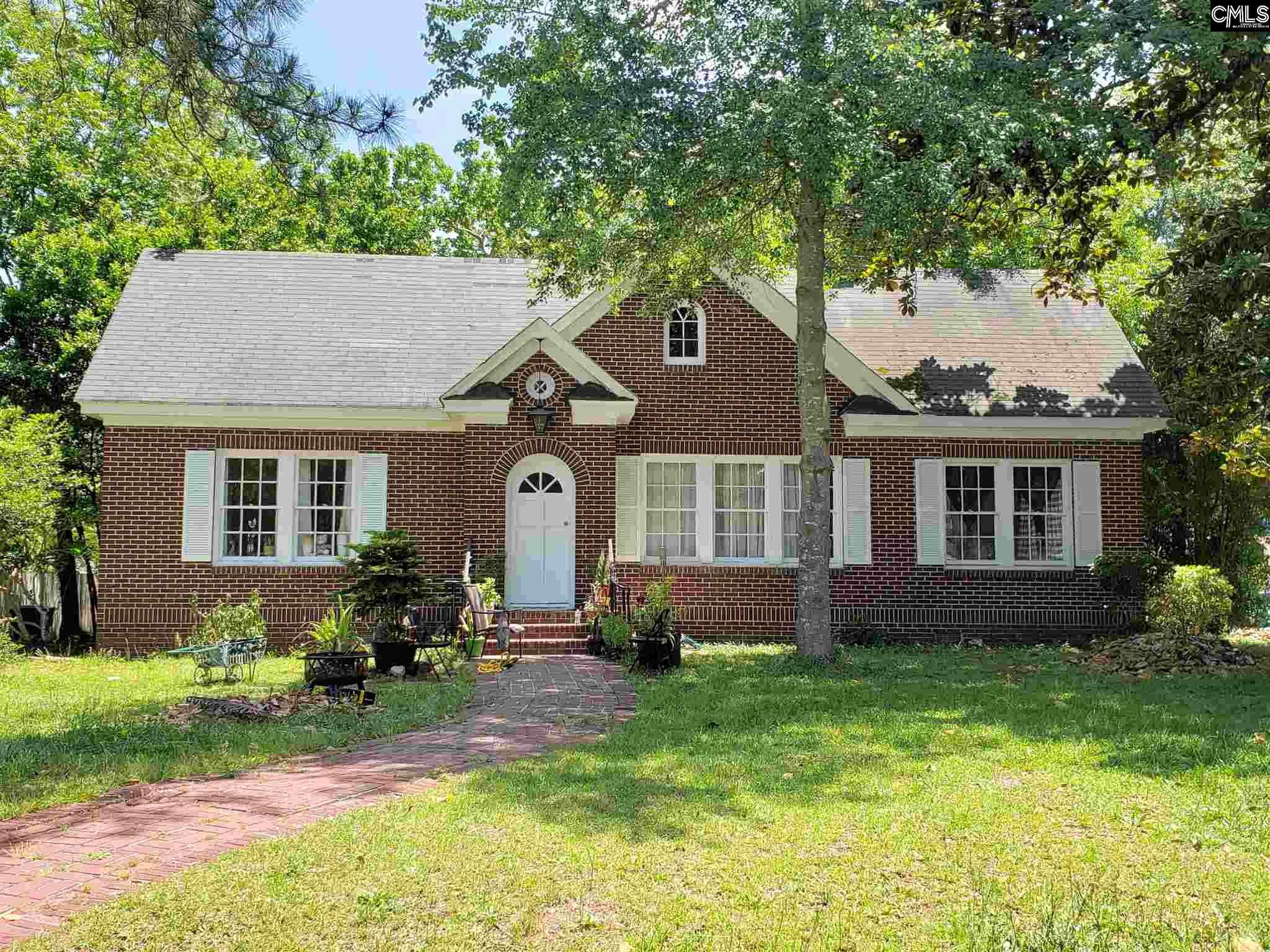 102 N Oak Batesburg, SC 29006