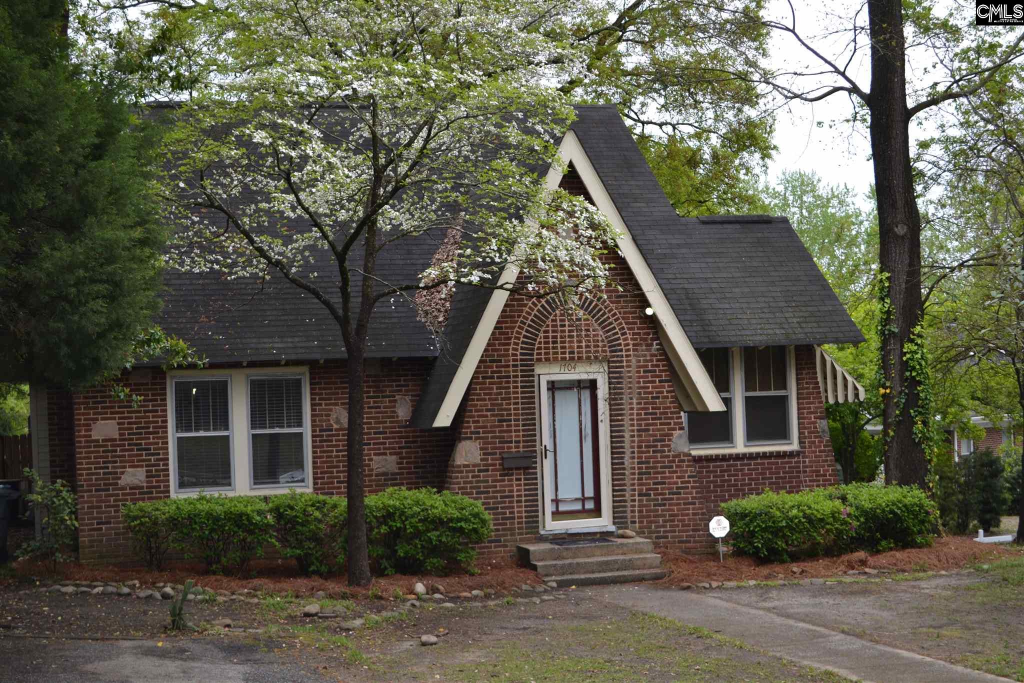 Columbia SC Real Estate 1704 Pinewood Columbia SC 29205 MLS 468491