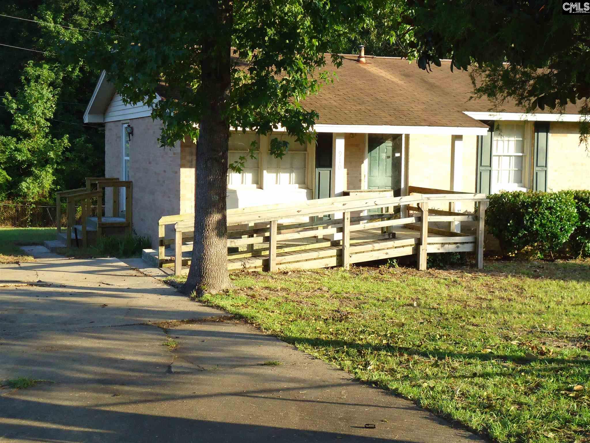 910 Mitchell Camden, SC 29020