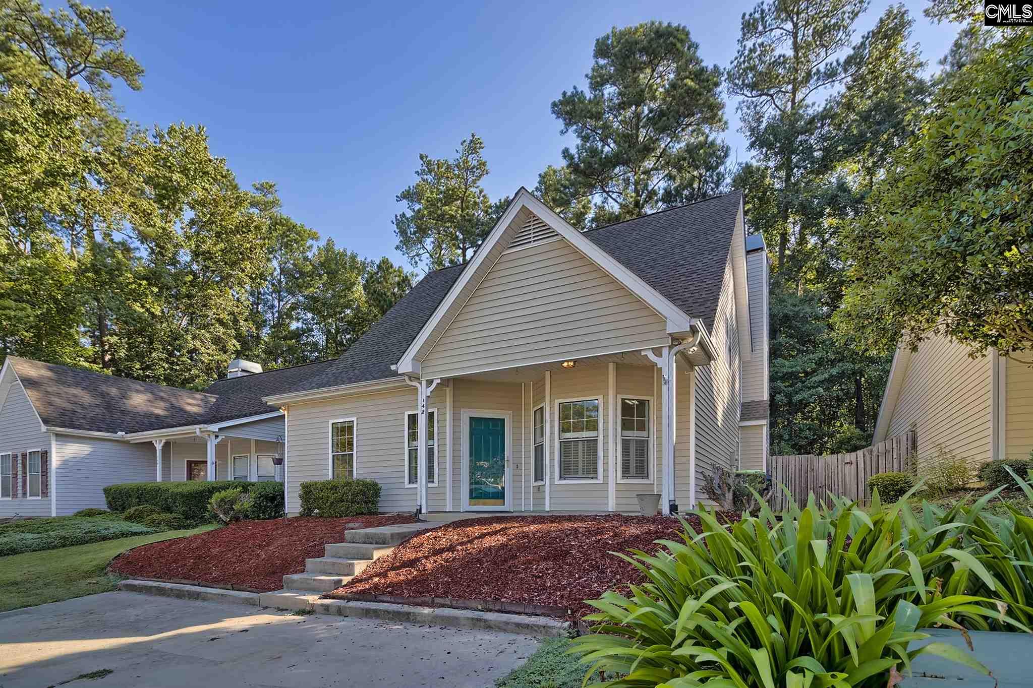 142 Fredricksburg Columbia, SC 29210