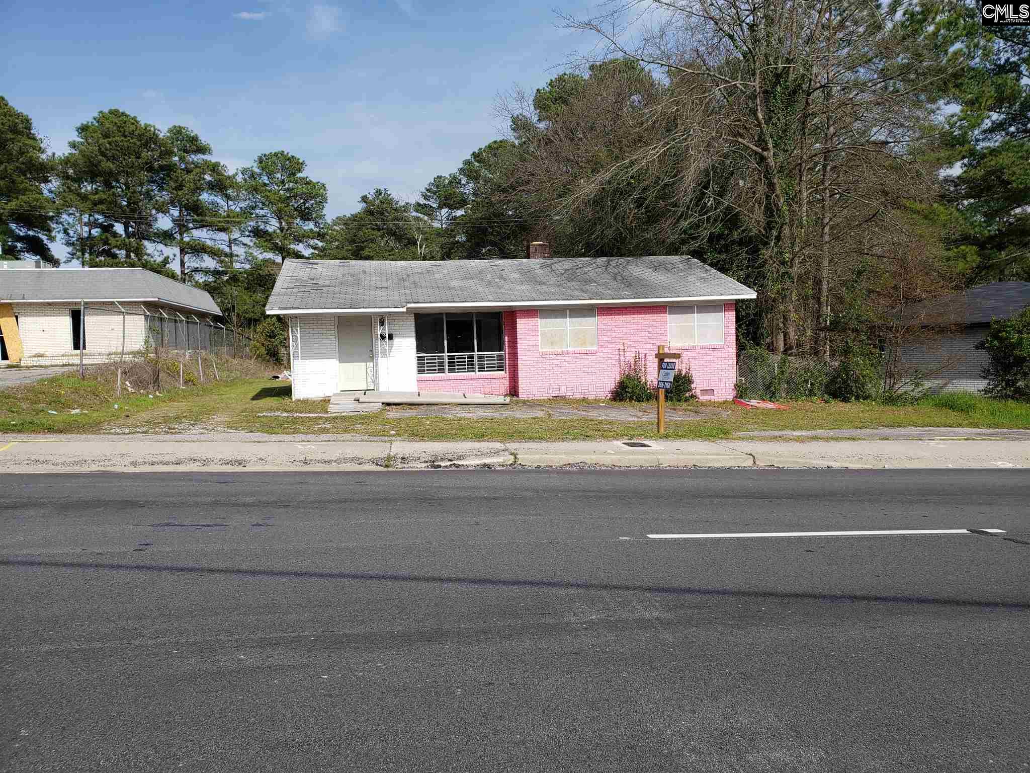 2206 Decker Columbia, SC 29206