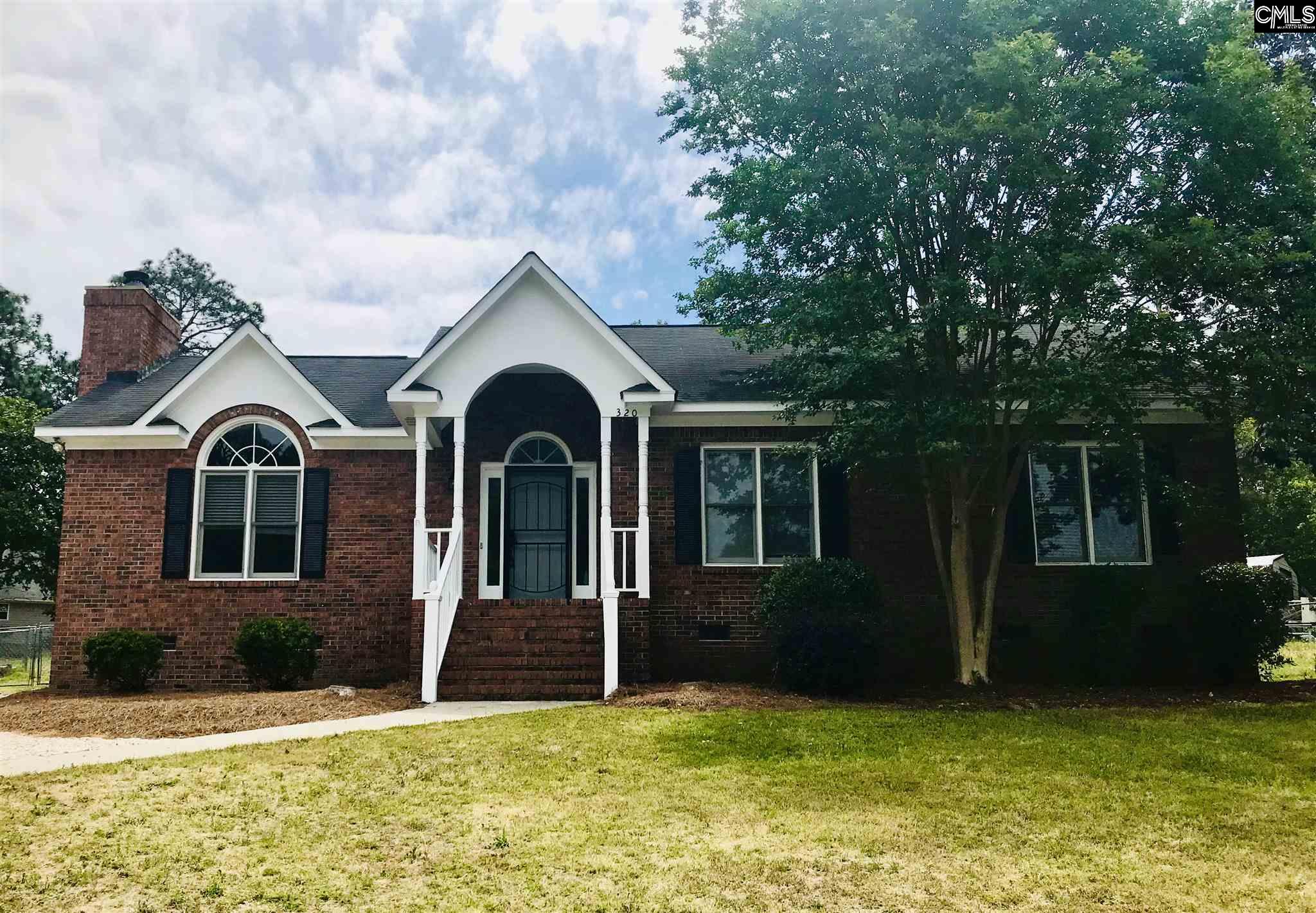 320 Three Oaks Lexington, SC 29073