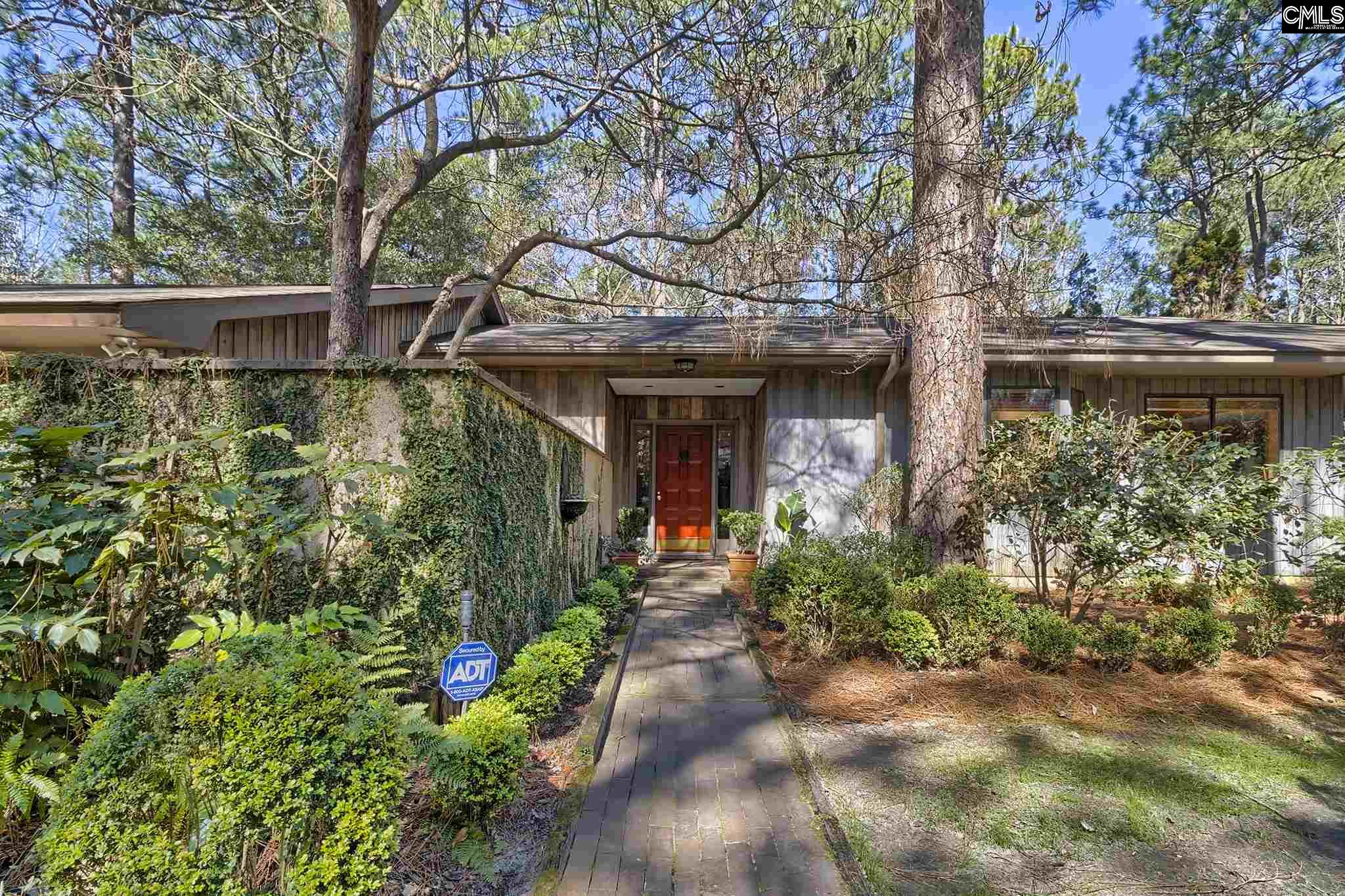 524 Russell Camden, SC 29020-3058