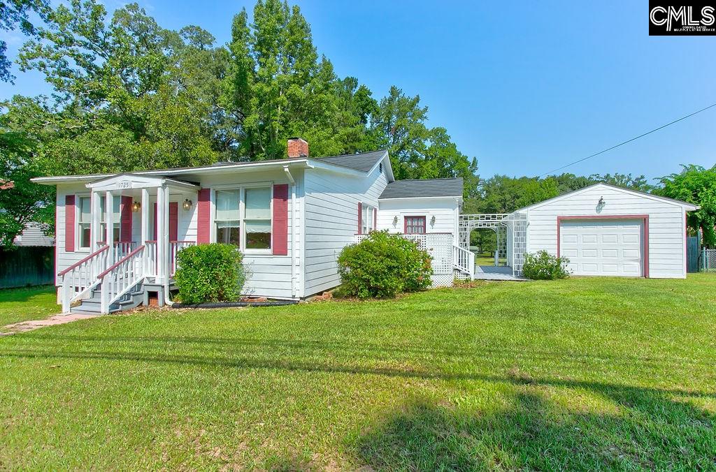 1725 Haile Camden, SC 29020