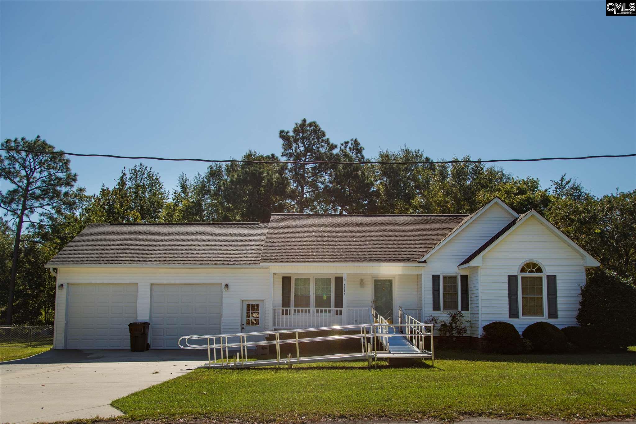 1253 Woodland Lugoff, SC 29078