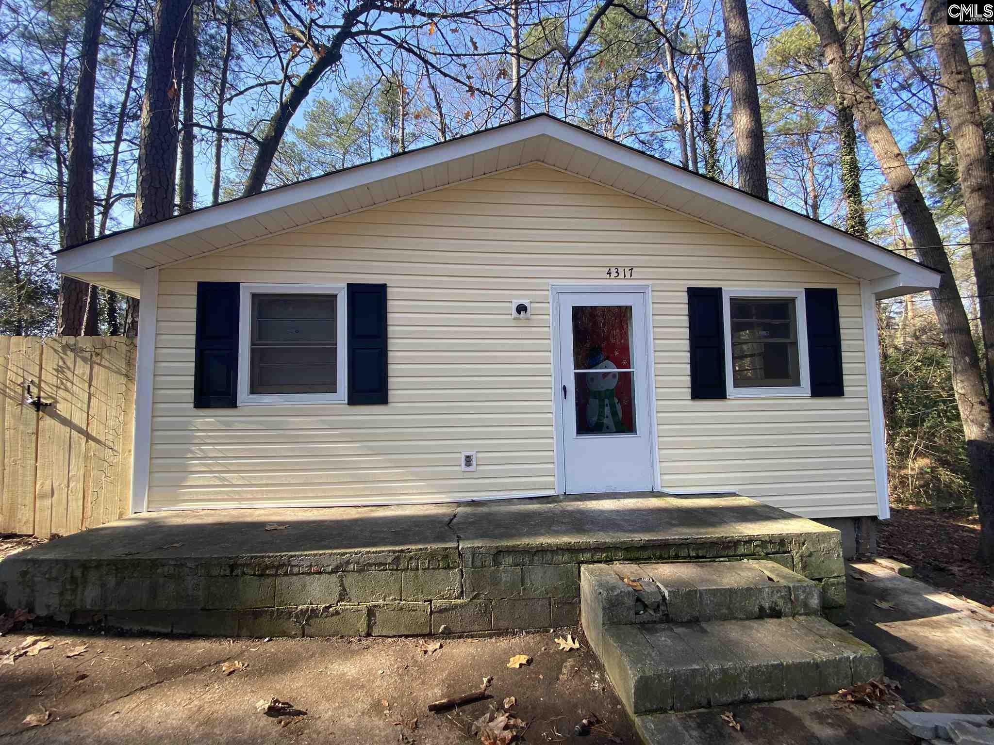 4317 Woodridge Columbia, SC 29203