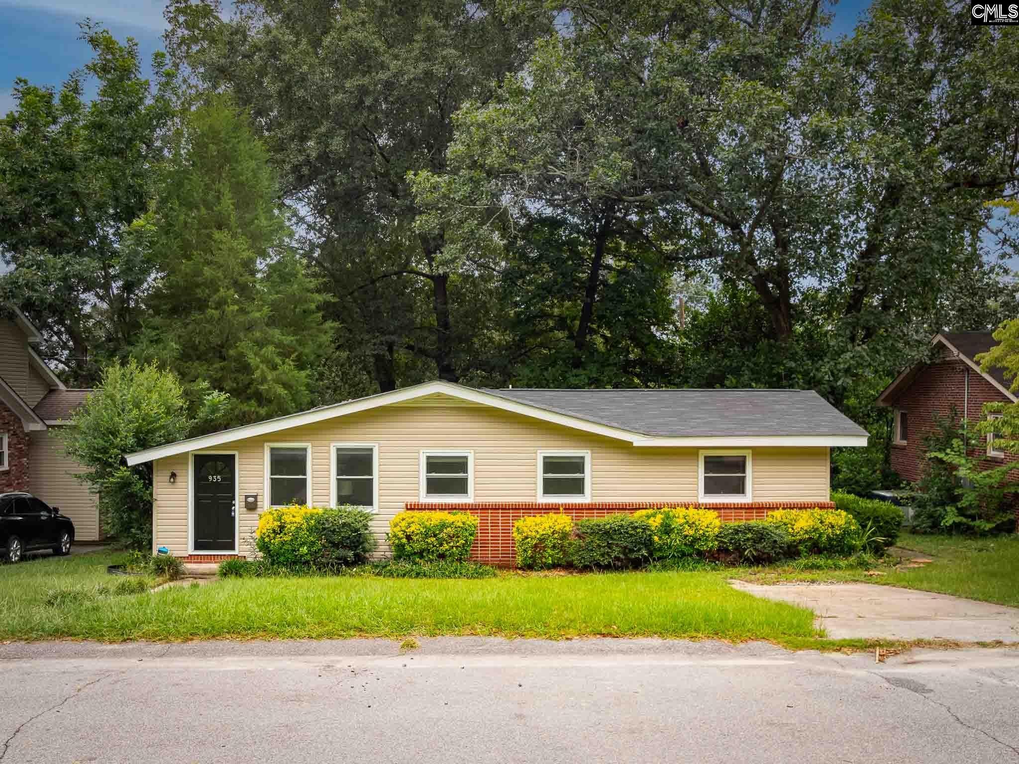 935 Howard Street Columbia, SC 29205