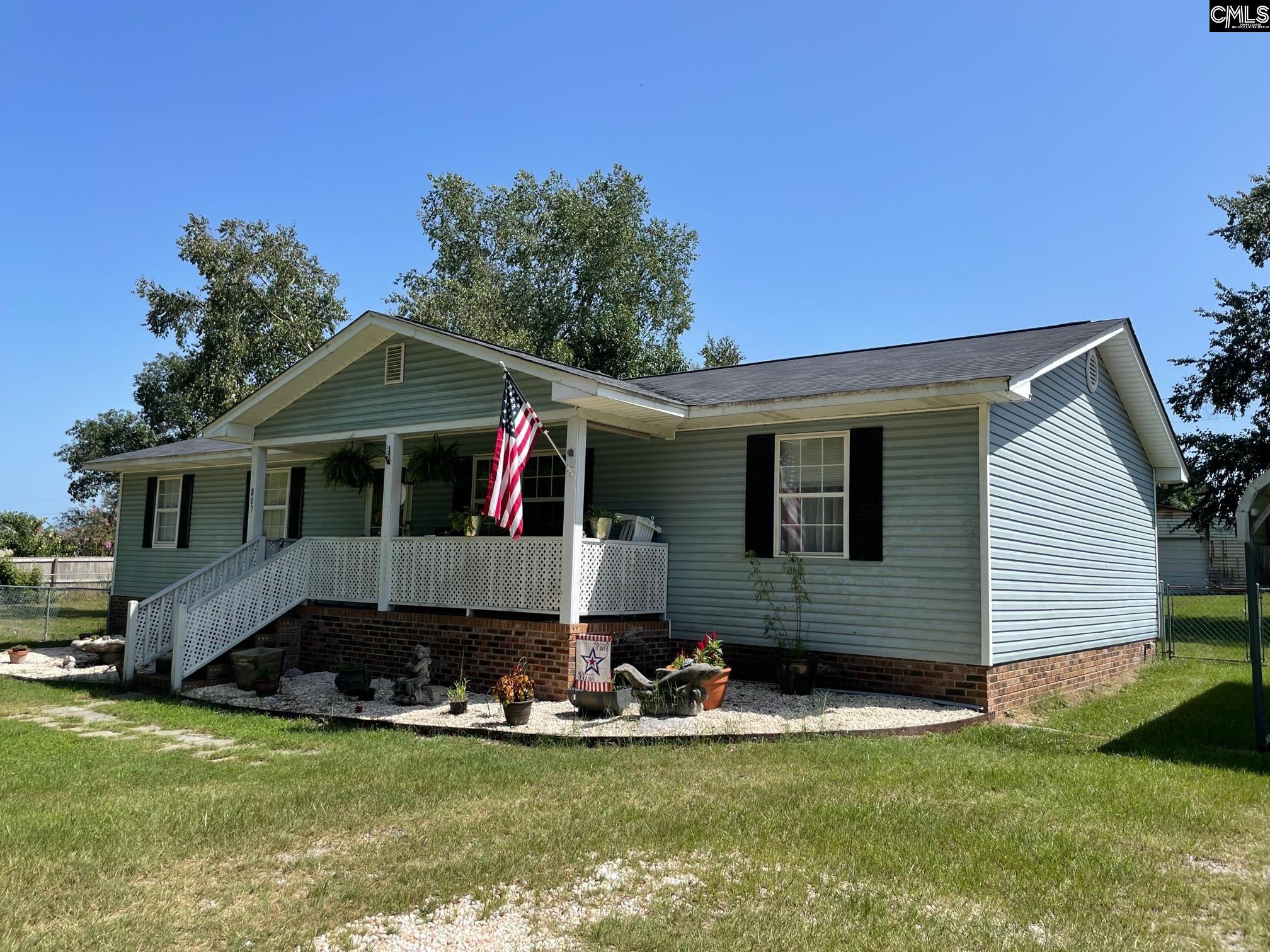 807 Hermitage Pond Road Camden, SC 29020