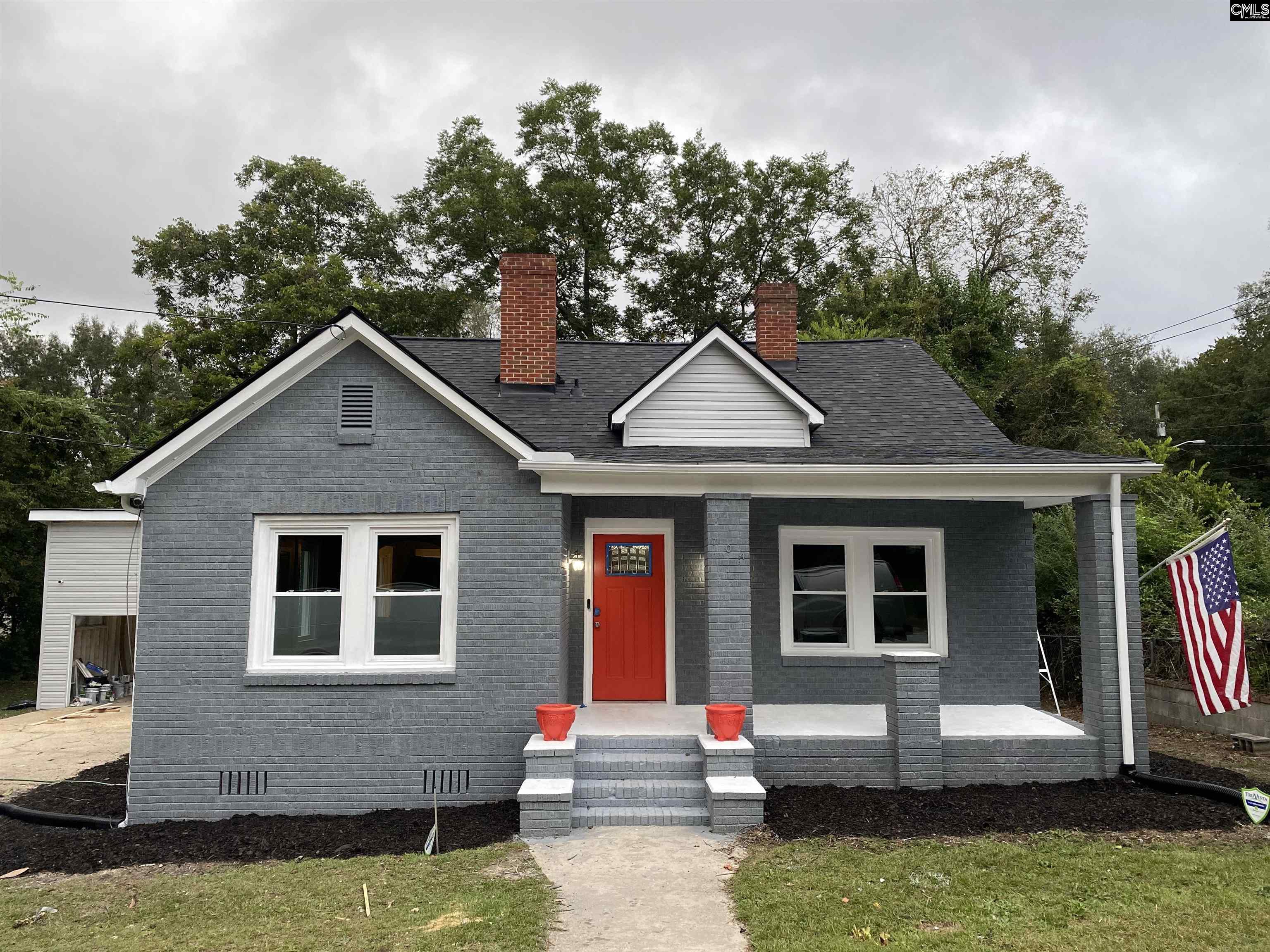 704 Hampton Street Camden, SC 29020