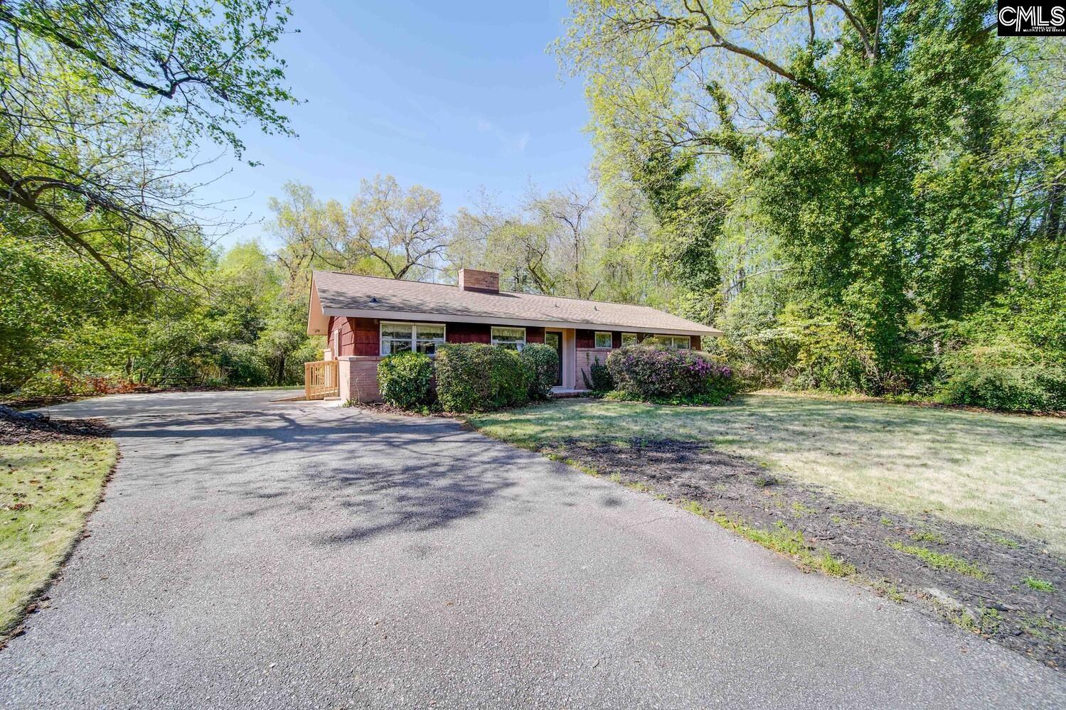 2105 East Lane Camden, SC 29020