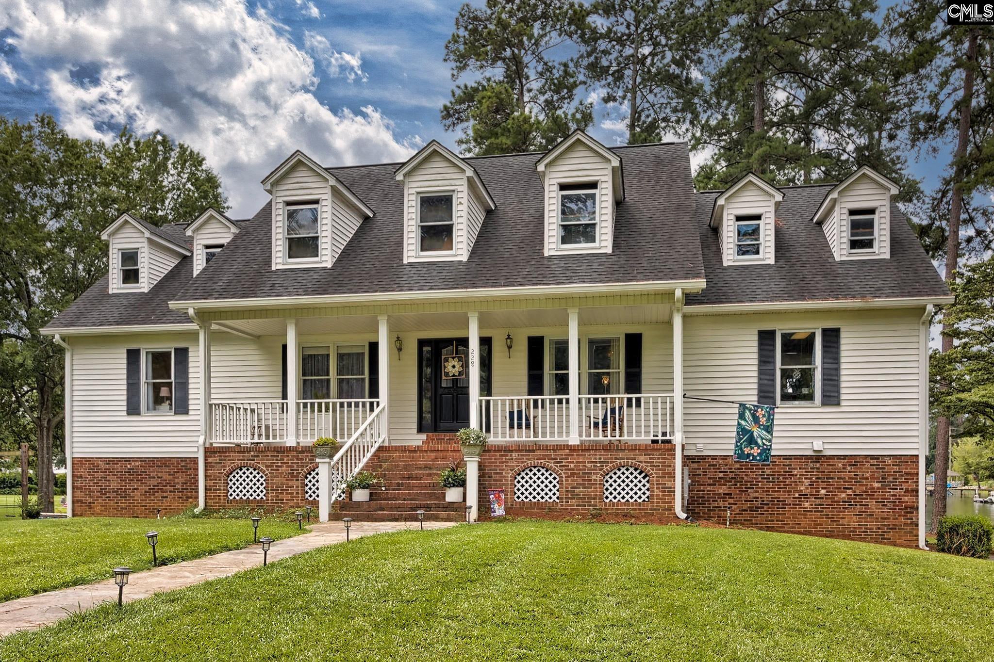 228 Indian Creek Chapin, SC 29036