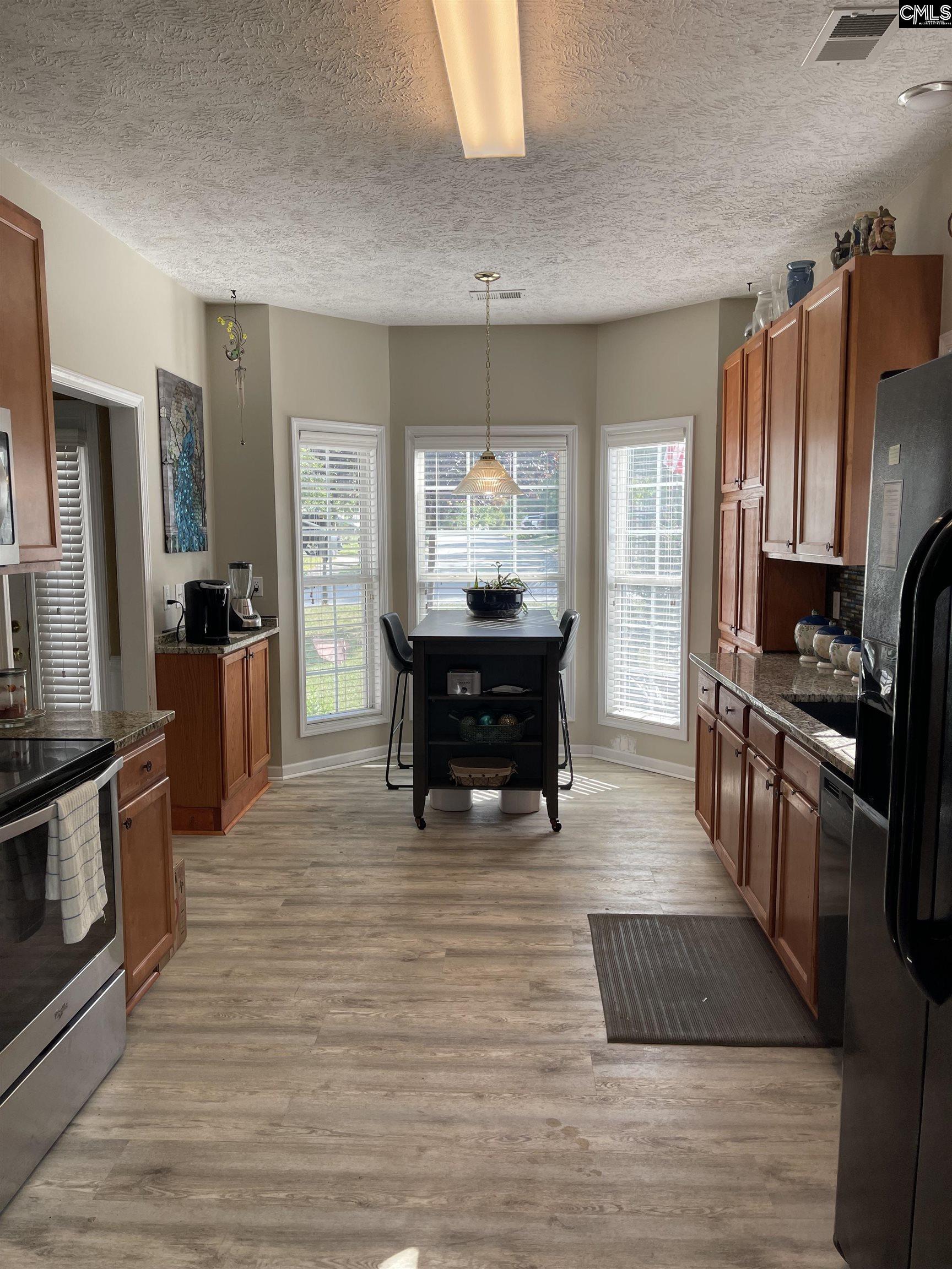 137 Berkeley Ridge Columbia, SC 29229-7580