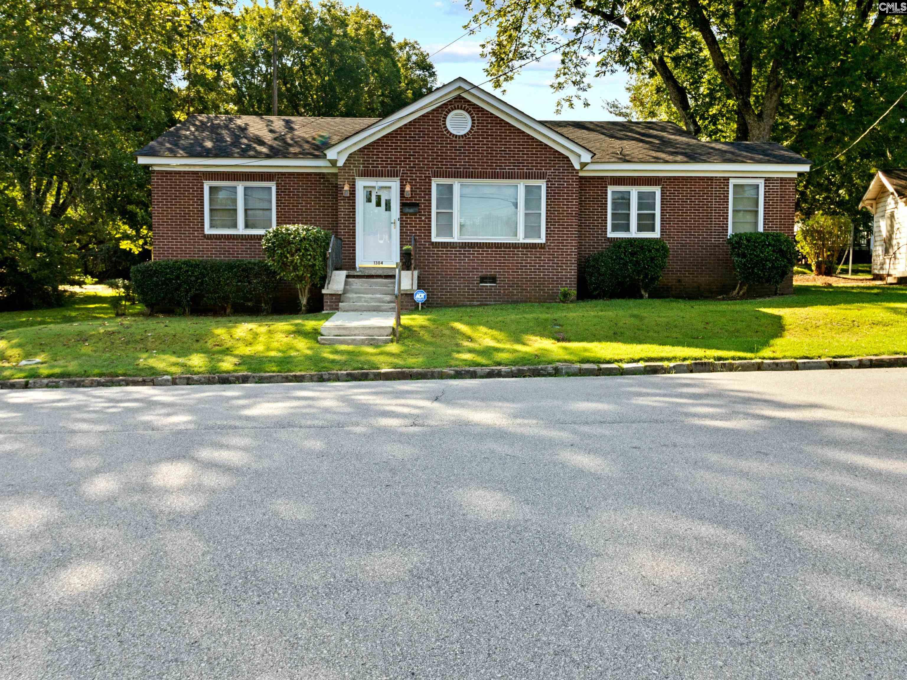 1304 Pearl Street Newberry, SC 29018