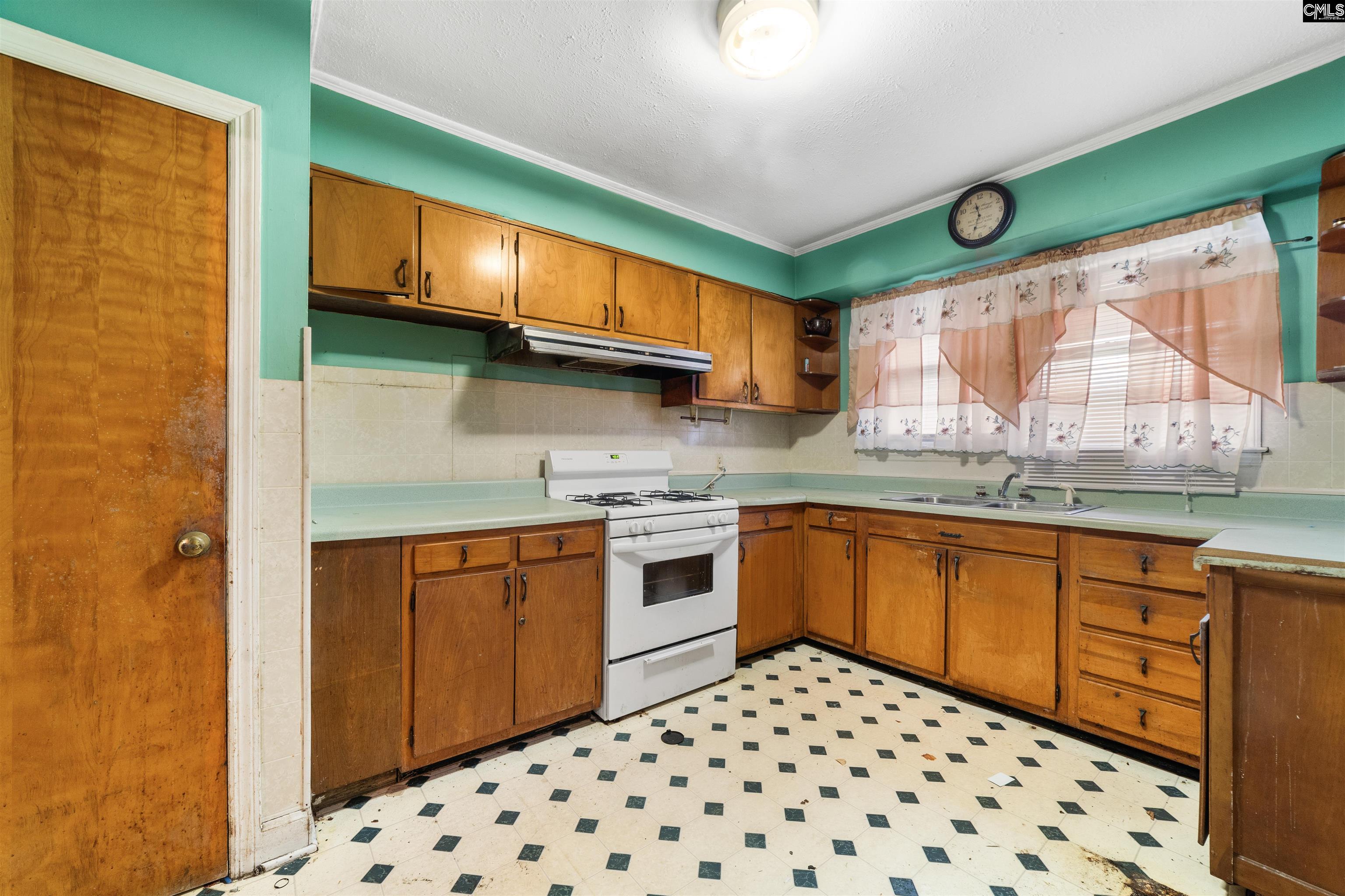 1704 Maxwell Street Orangeburg, SC 29115