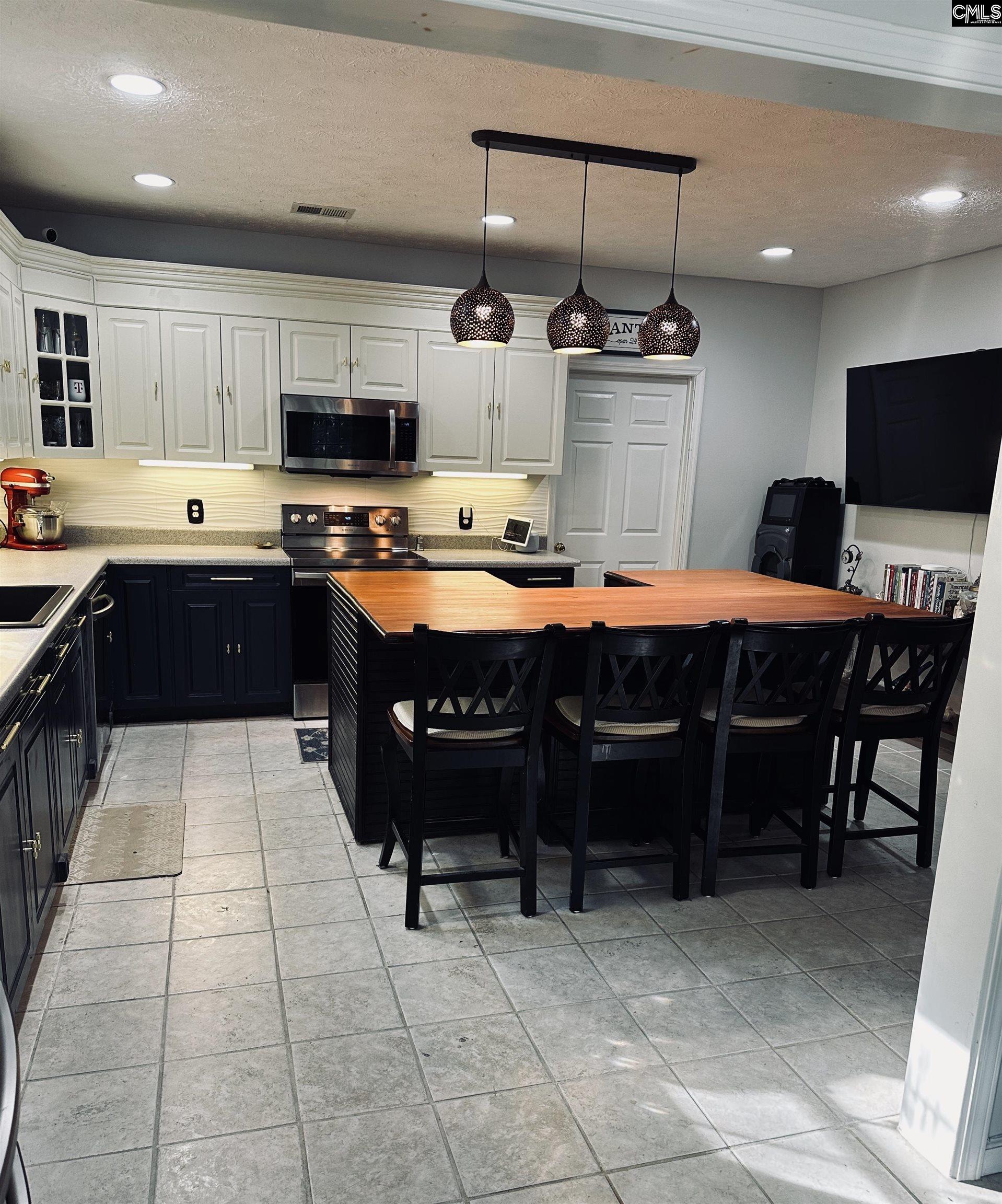 For Sale 853 Edisto Lake Road, Wagener, SC 29164 5 Beds / 5 Full