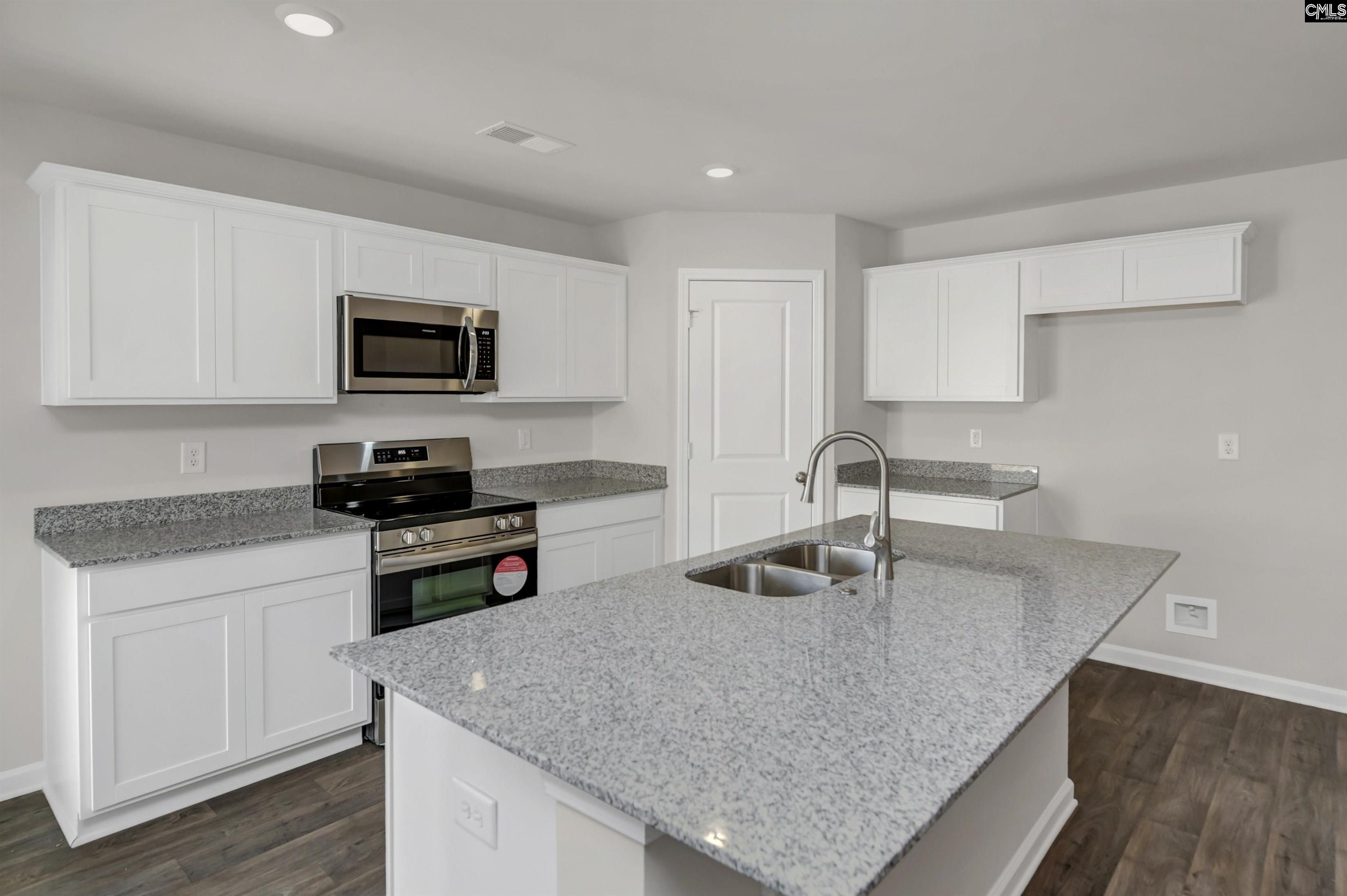 For Sale 215 Winged Foot Court, Lexington, SC 29073 3 Beds / 2 Full