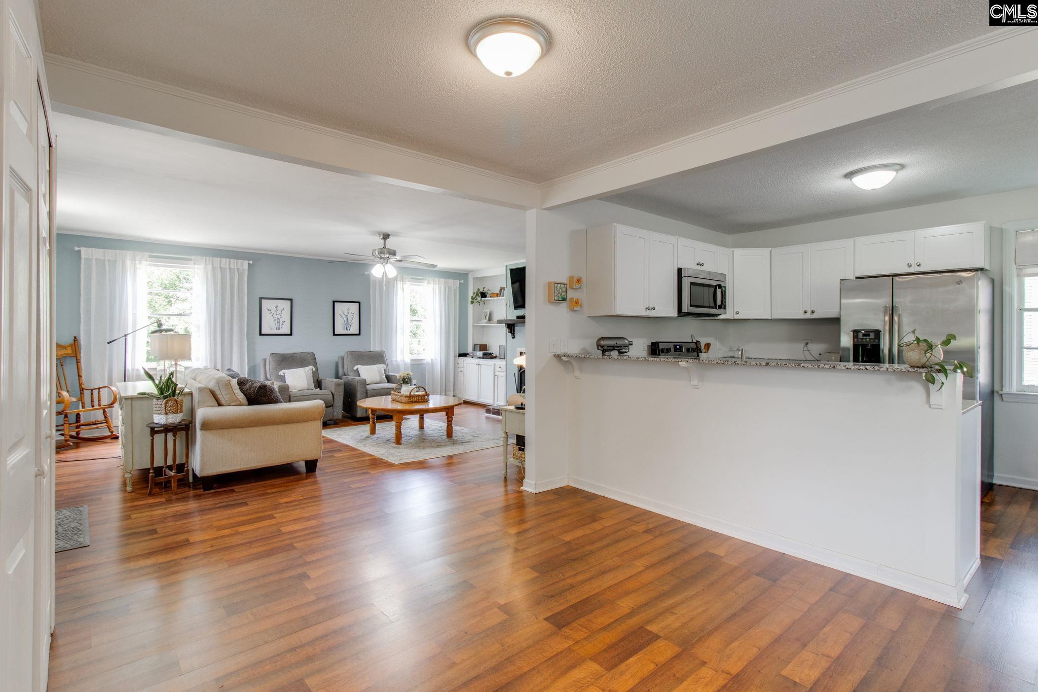 1838 Fairlawn Circle Cayce, SC 29033