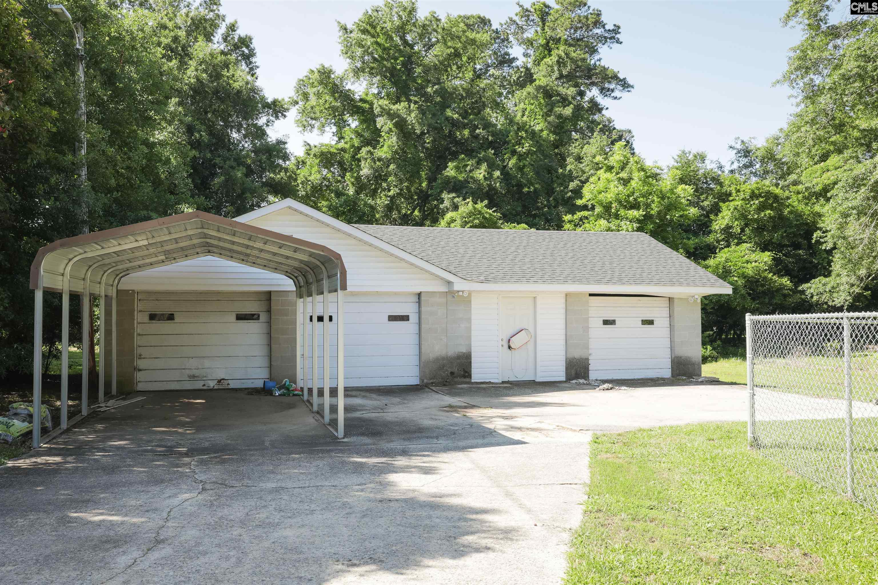 2714 Deloache Avenue Newberry, SC 29108