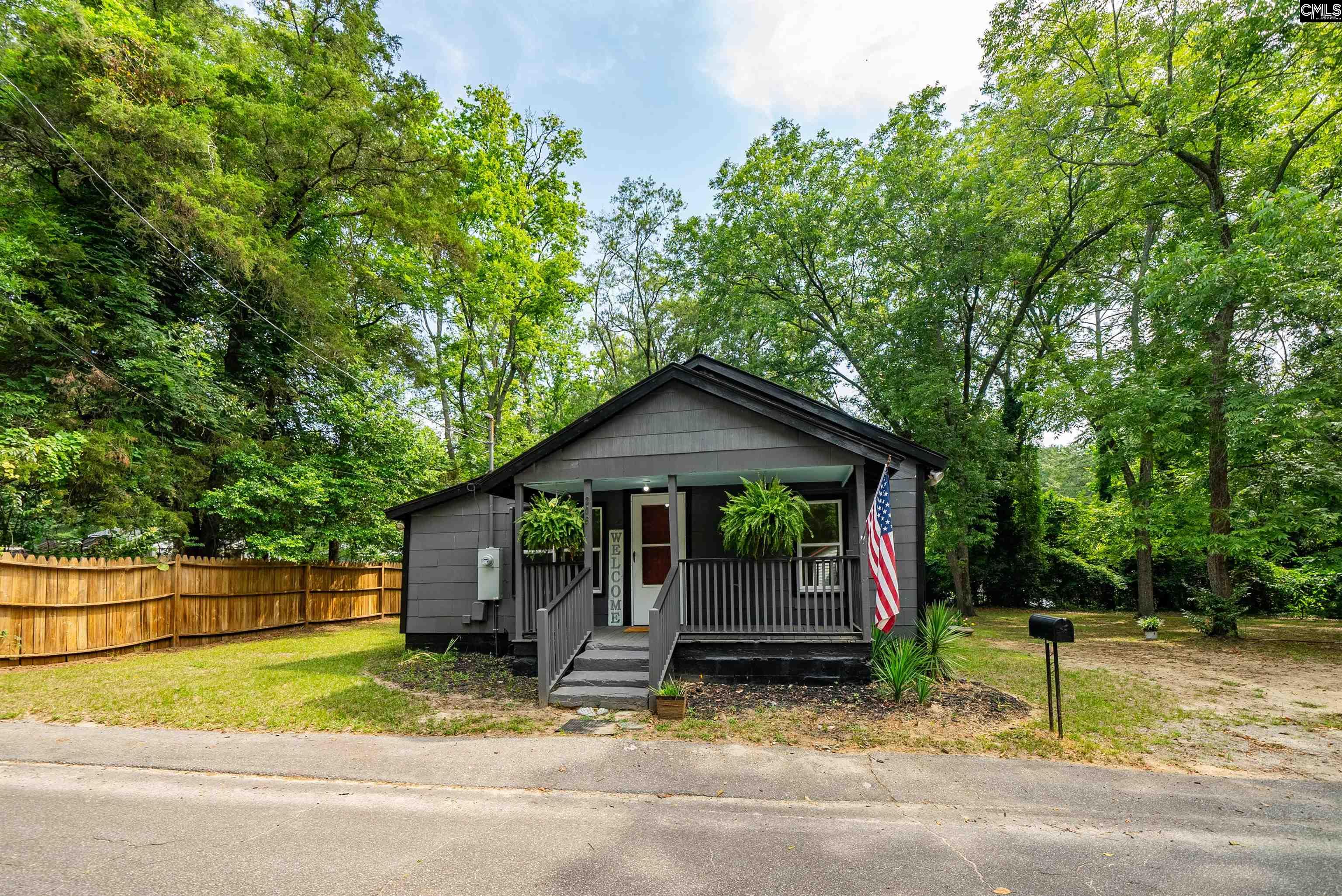 206 Albert St Batesburg, SC 29006