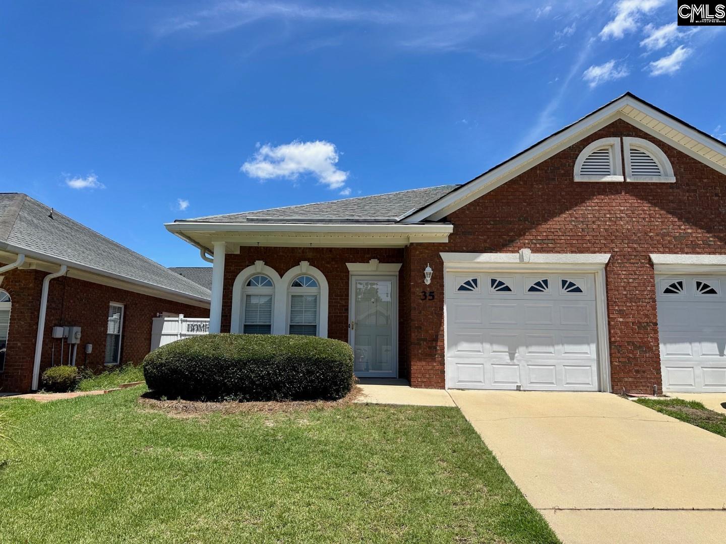 35 Crescent Moon Court Lexington, SC 29072