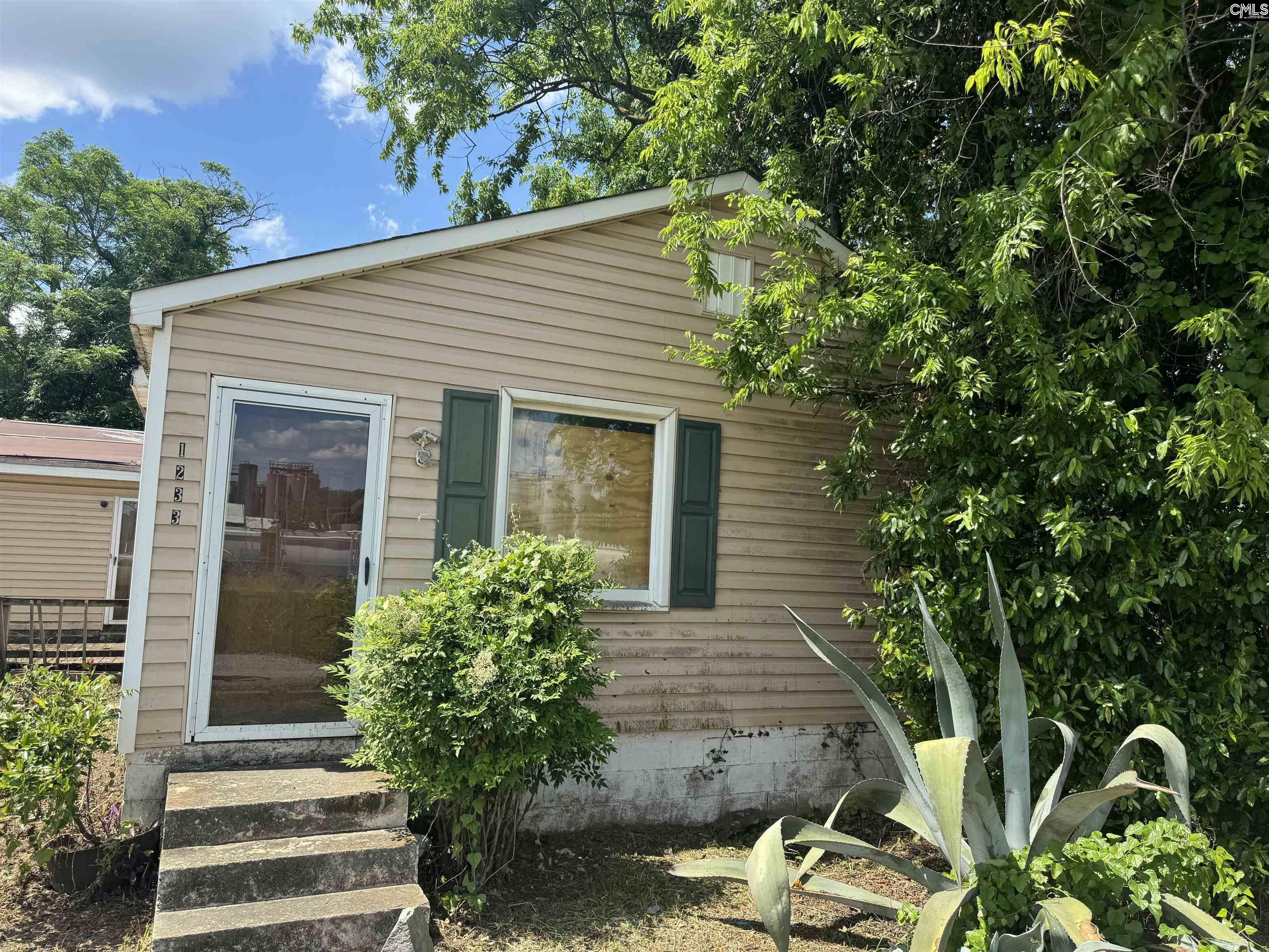 1233 Andrews Road Columbia, SC 29201