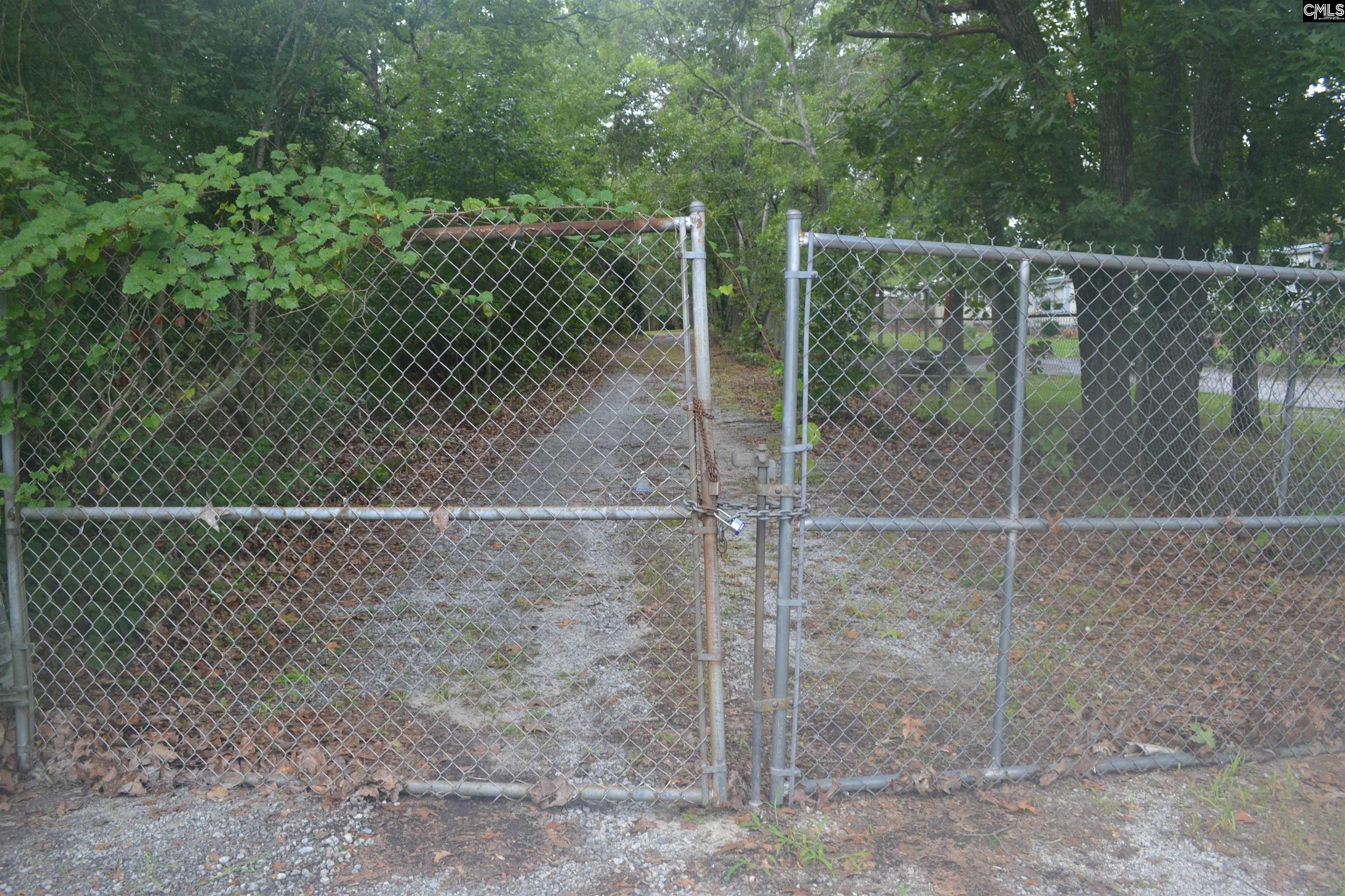 6084 Old Leesburg Road Hopkins, SC 29061