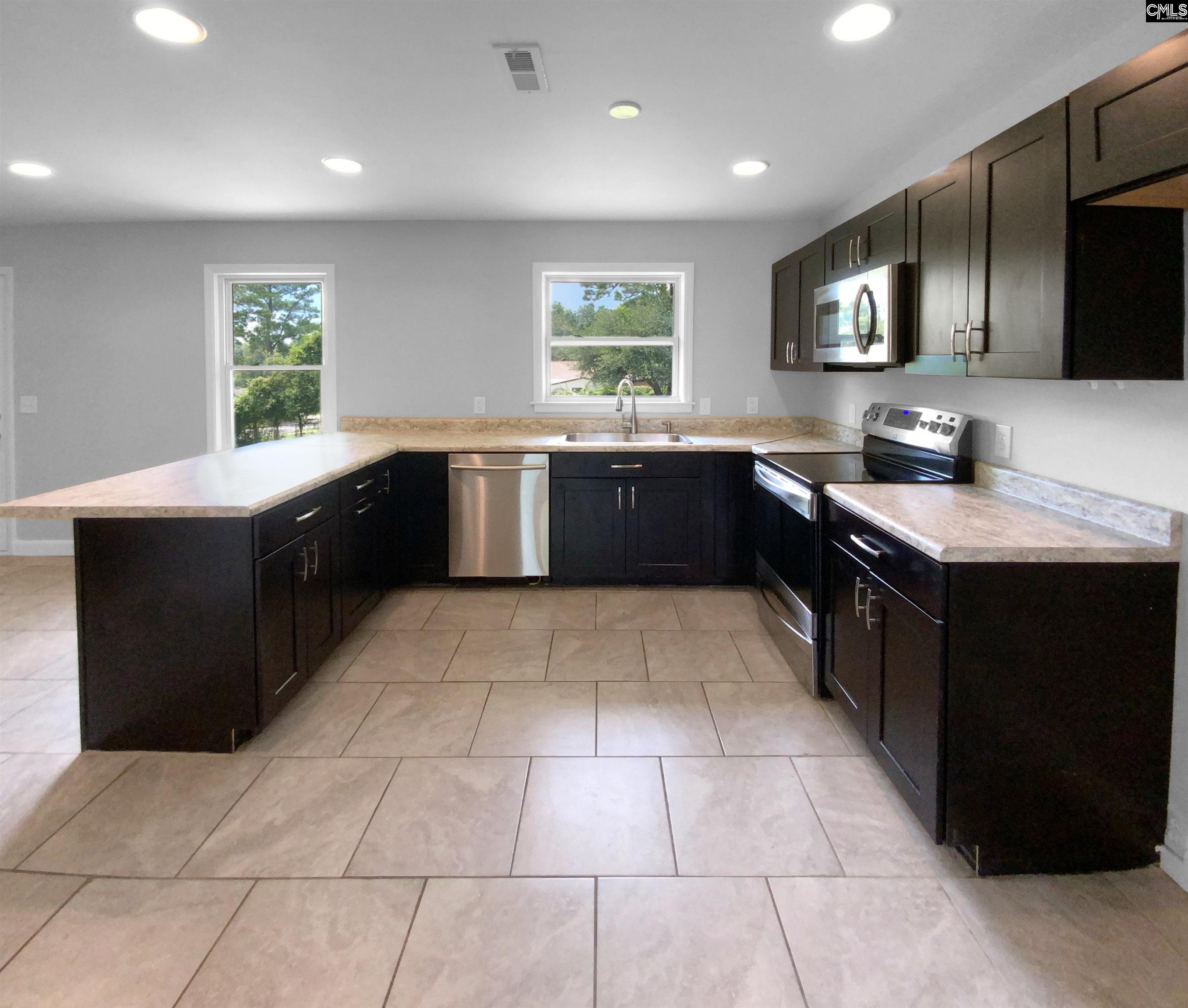 1111 Price Circle, West Columbia, South Carolina image 2
