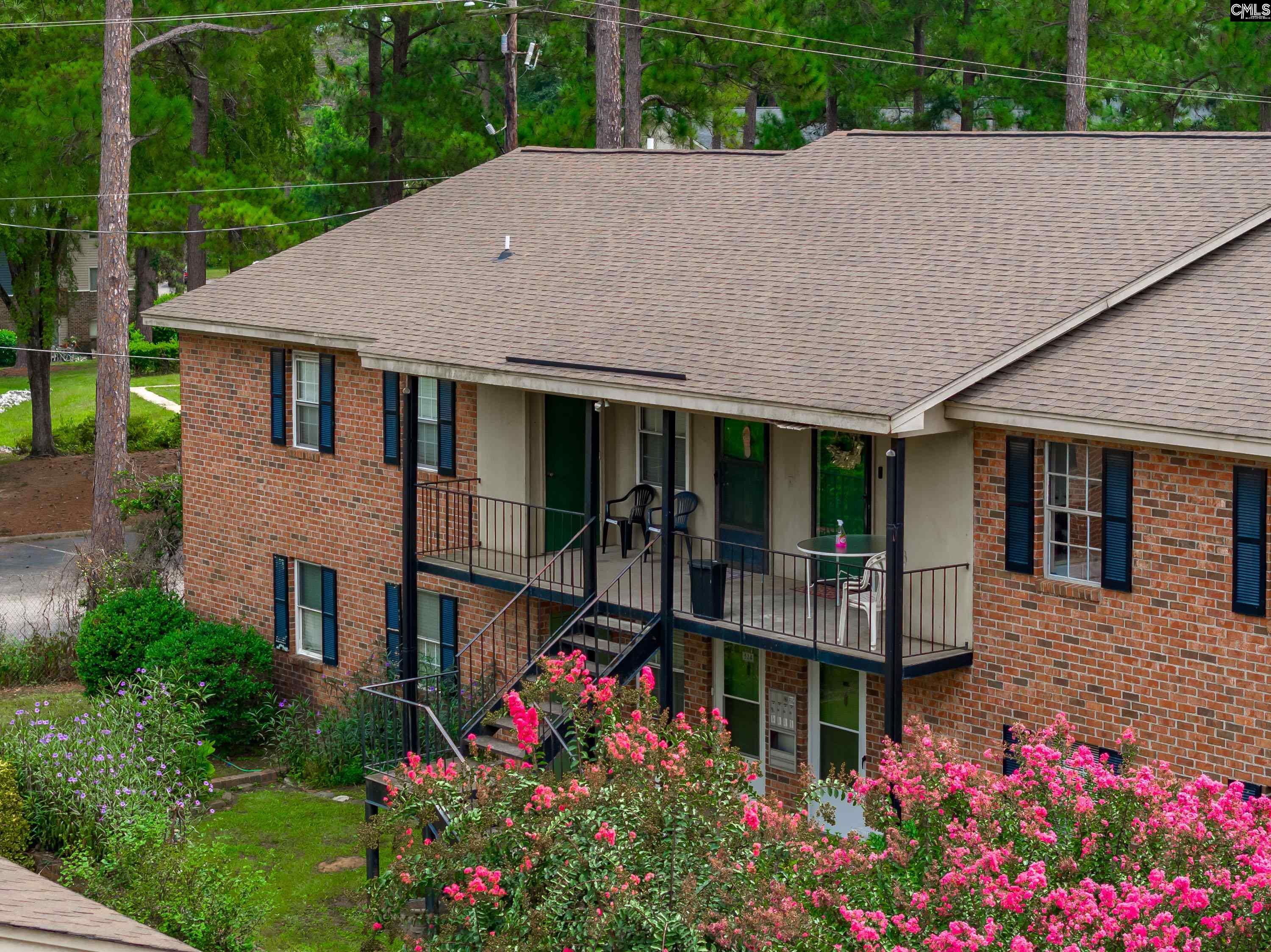 528 Wimbledon Court Columbia, SC 29210