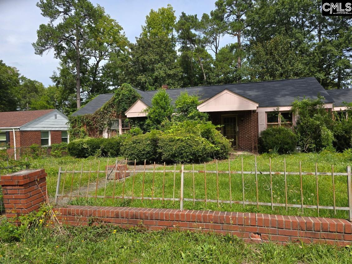 2327 Willow Street Columbia, SC 29203