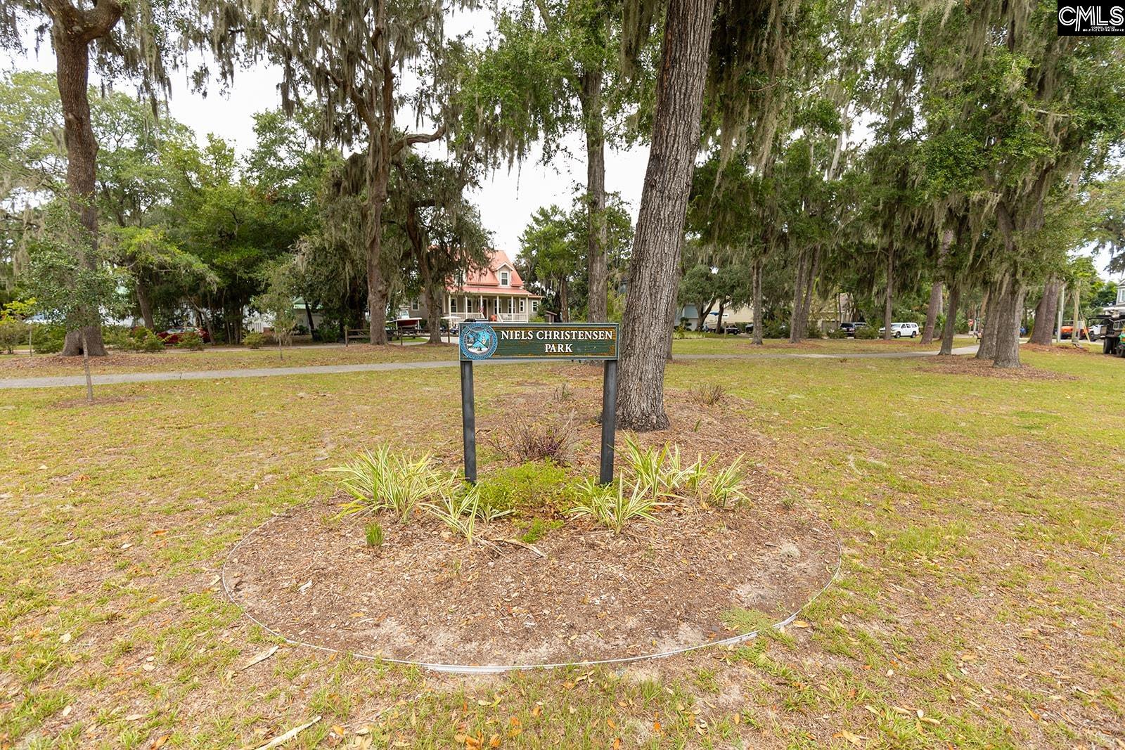 2 Albert Street Beaufort, SC 29902