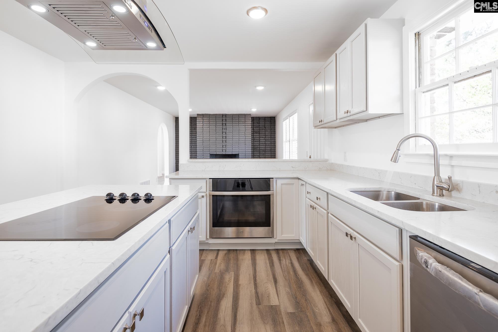 2341 Robin Crest Drive West Columbia, SC 29169