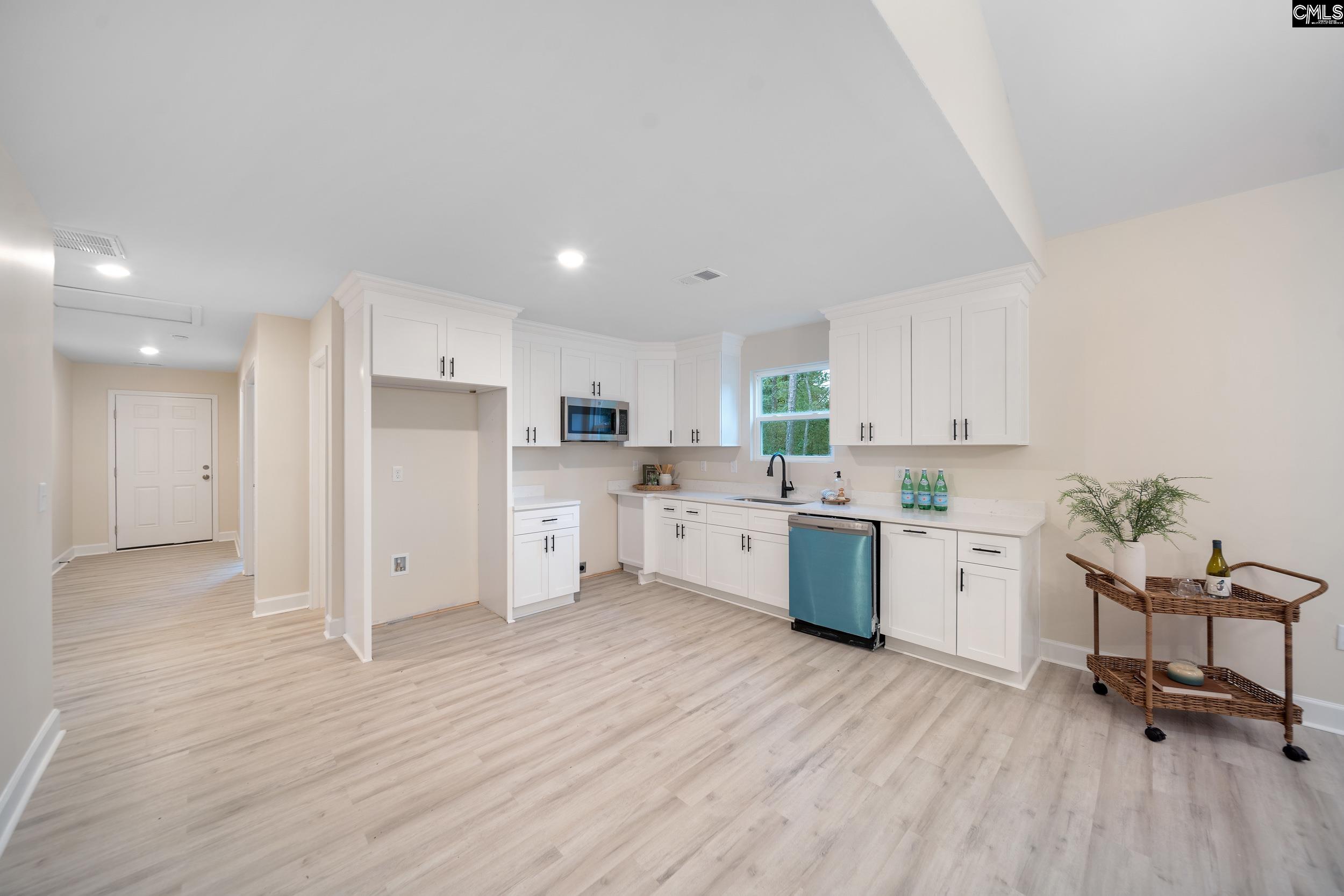 1758 Baughman Road Lugoff, SC 29078