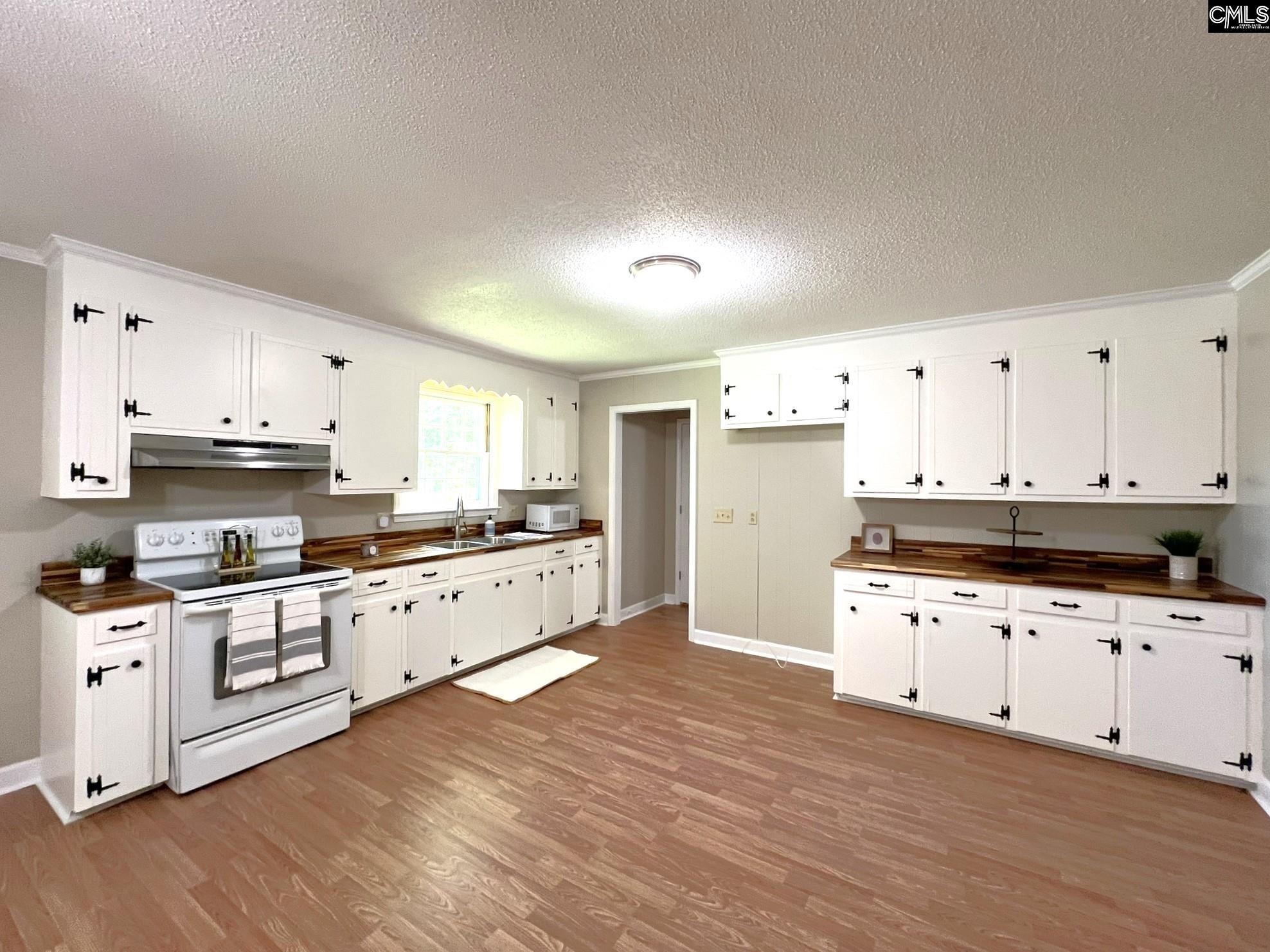 5802 McMillan Circle Columbia, SC 29212