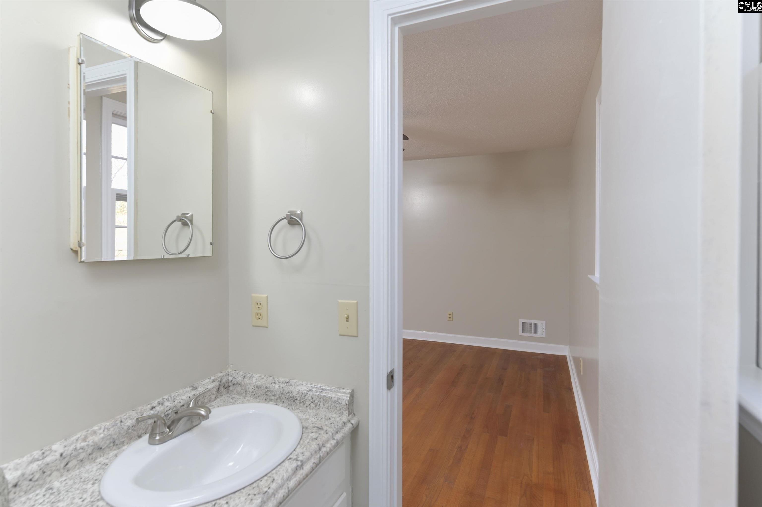 5802 McMillan Circle Columbia, SC 29212