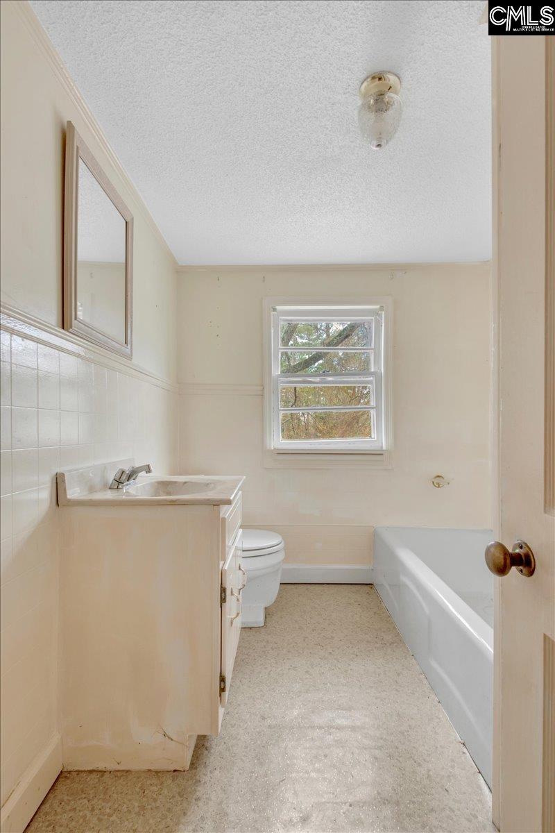 512 Travis Avenue, Saluda, South Carolina image 28