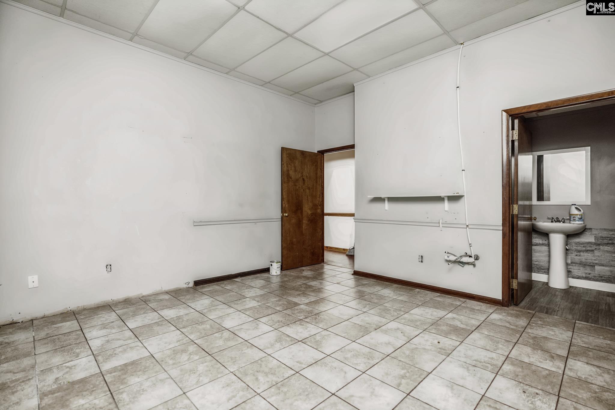 9153 Two Notch Road Columbia, SC 29223