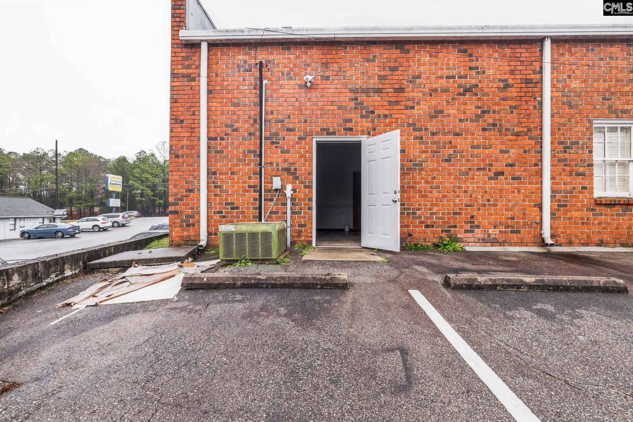 9153 Two Notch Road Columbia, SC 29223