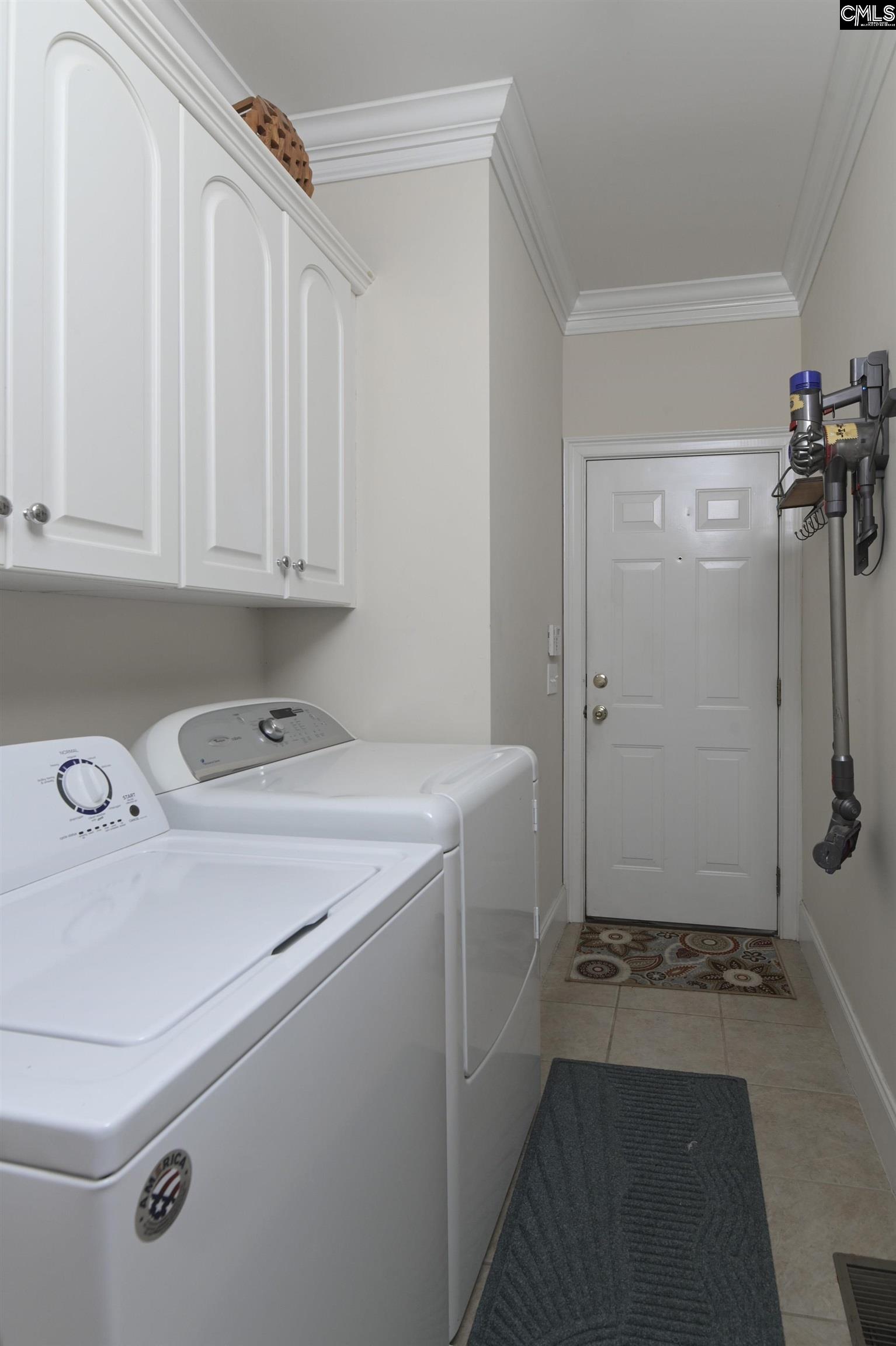 539 Dutchman Shores Circle Chapin, SC 29036