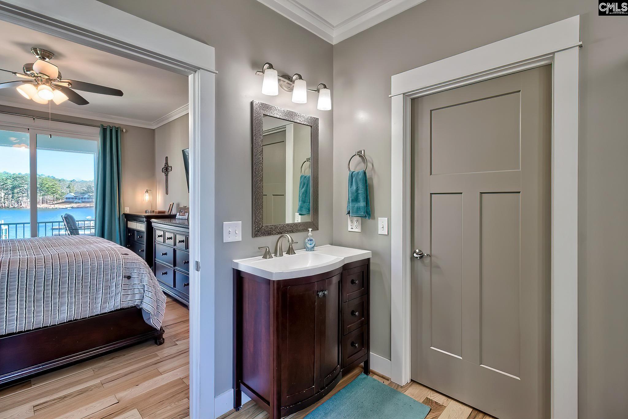 534 N Lakeshore Drive, Gilbert, South Carolina image 32