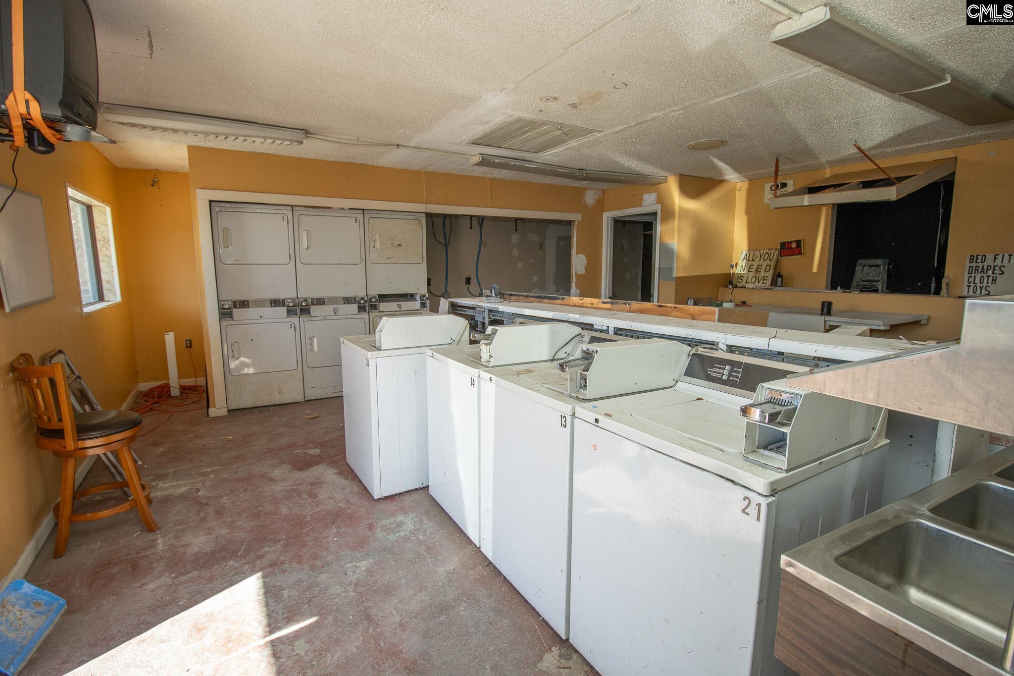 1446 Poplar Street Cayce, SC 29033