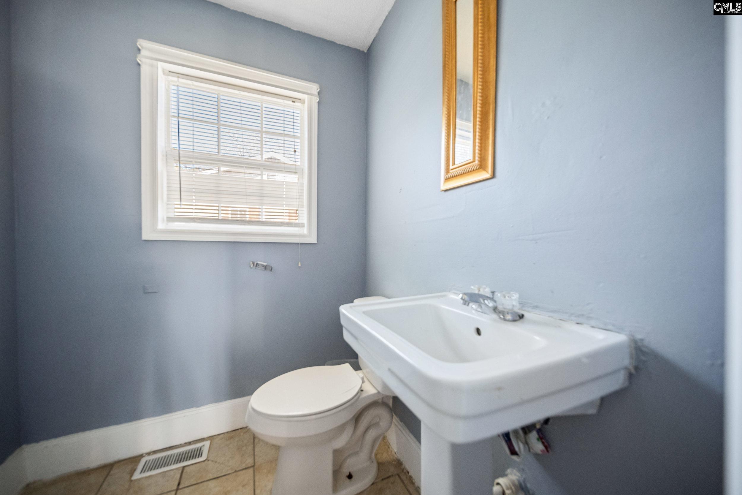2002 Liberty Street St. Matthews, SC 29135